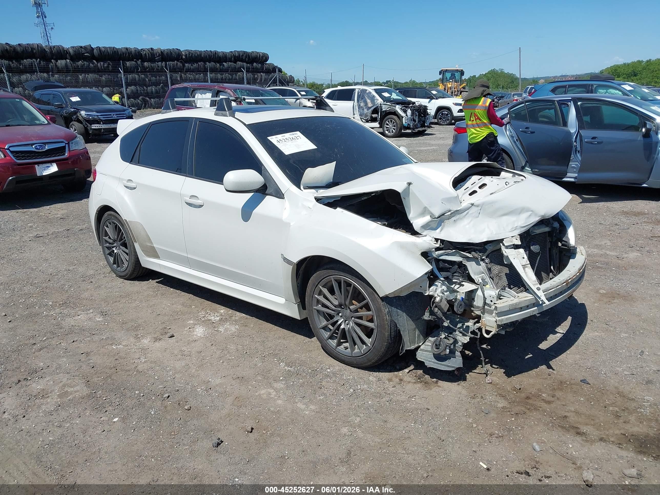2013 Subaru WRX WRX Premium, VIN JF1GR7E66DG805689 — Front end