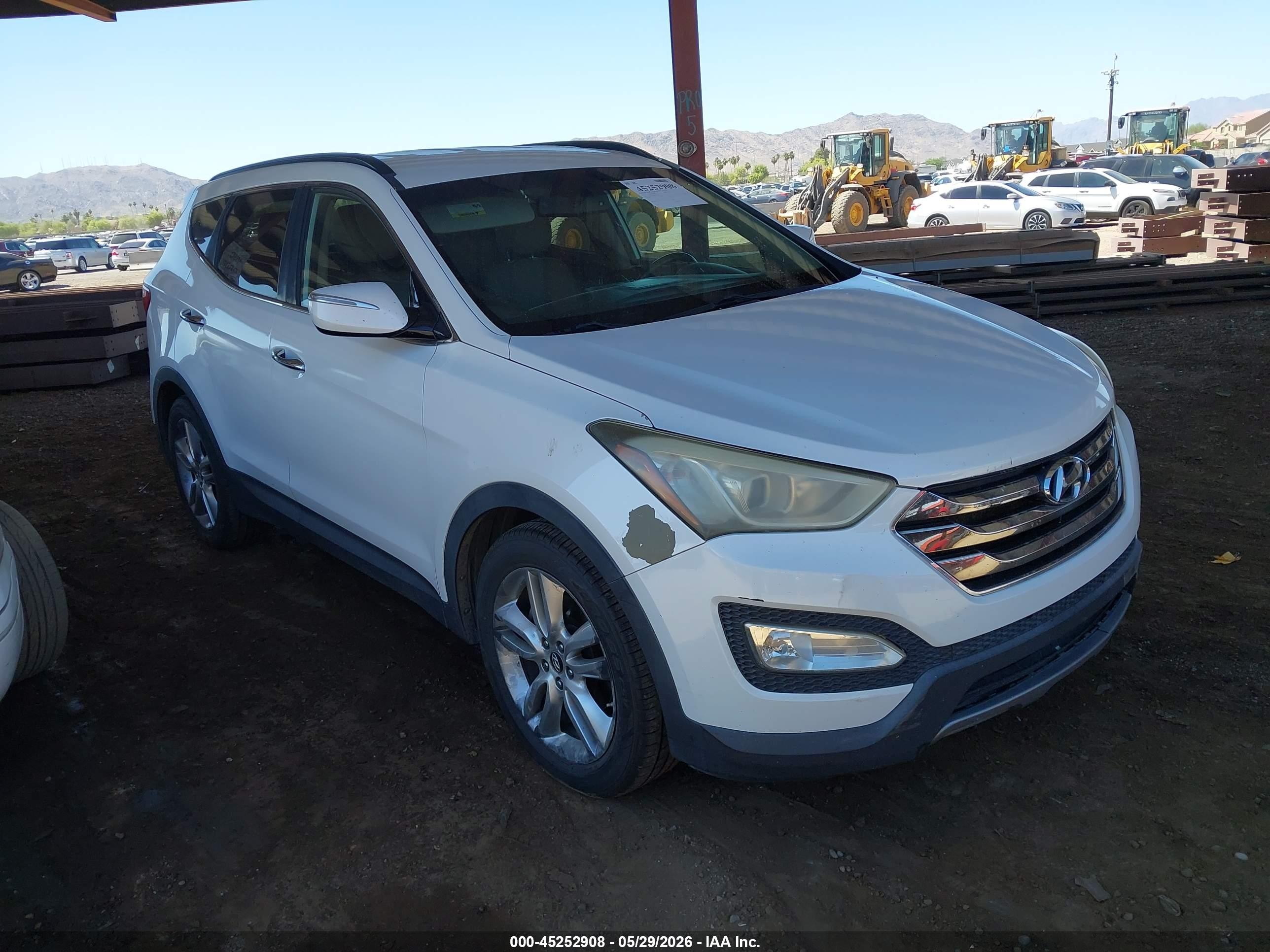 2013 Hyundai Santa Fe Sport, VIN 5XYZU3LA8DG010356 — Normal wear