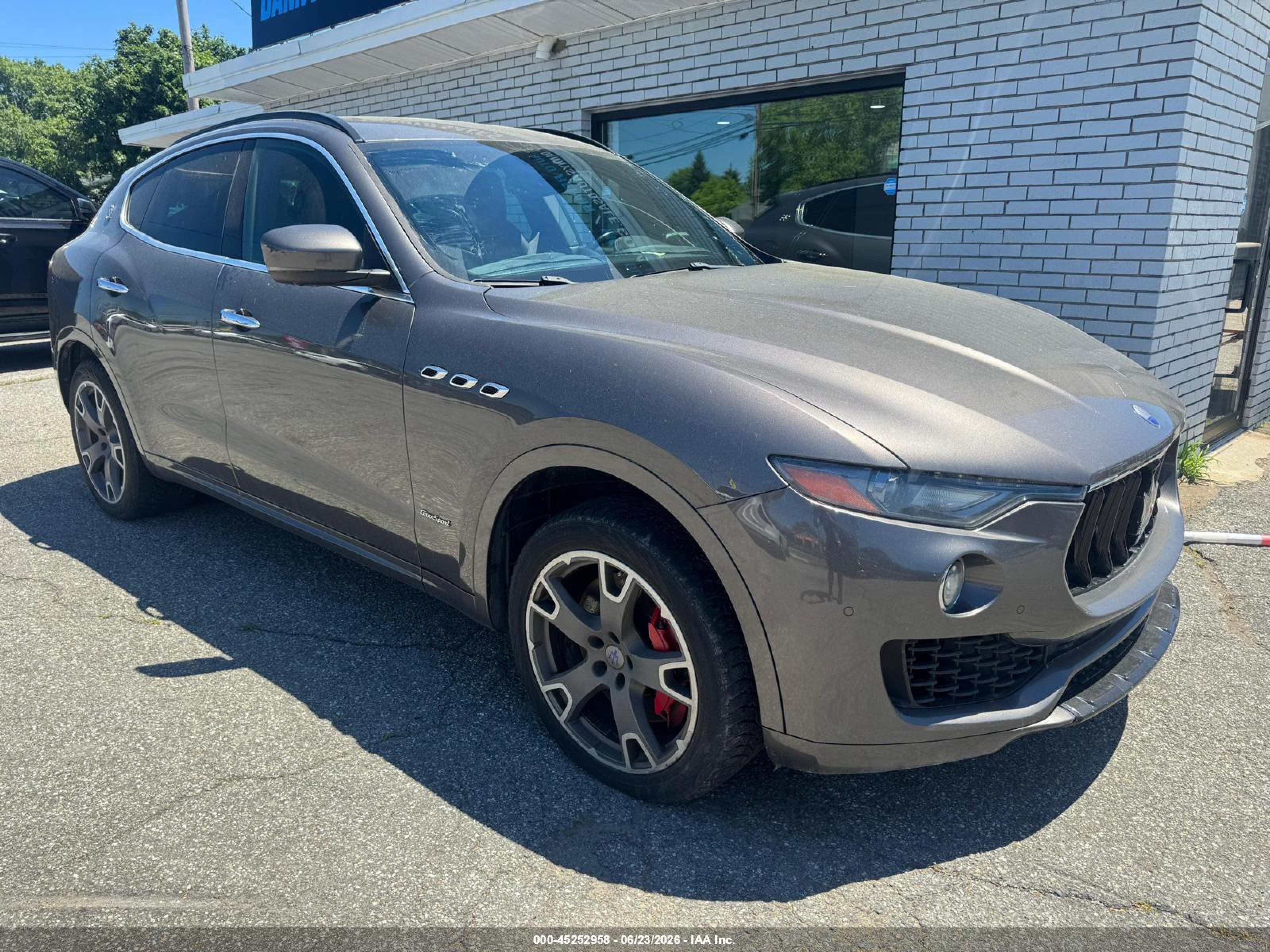 2018 Maserati Levante S GranSport, VIN ZN661YUS3JX269795 — Electrical
