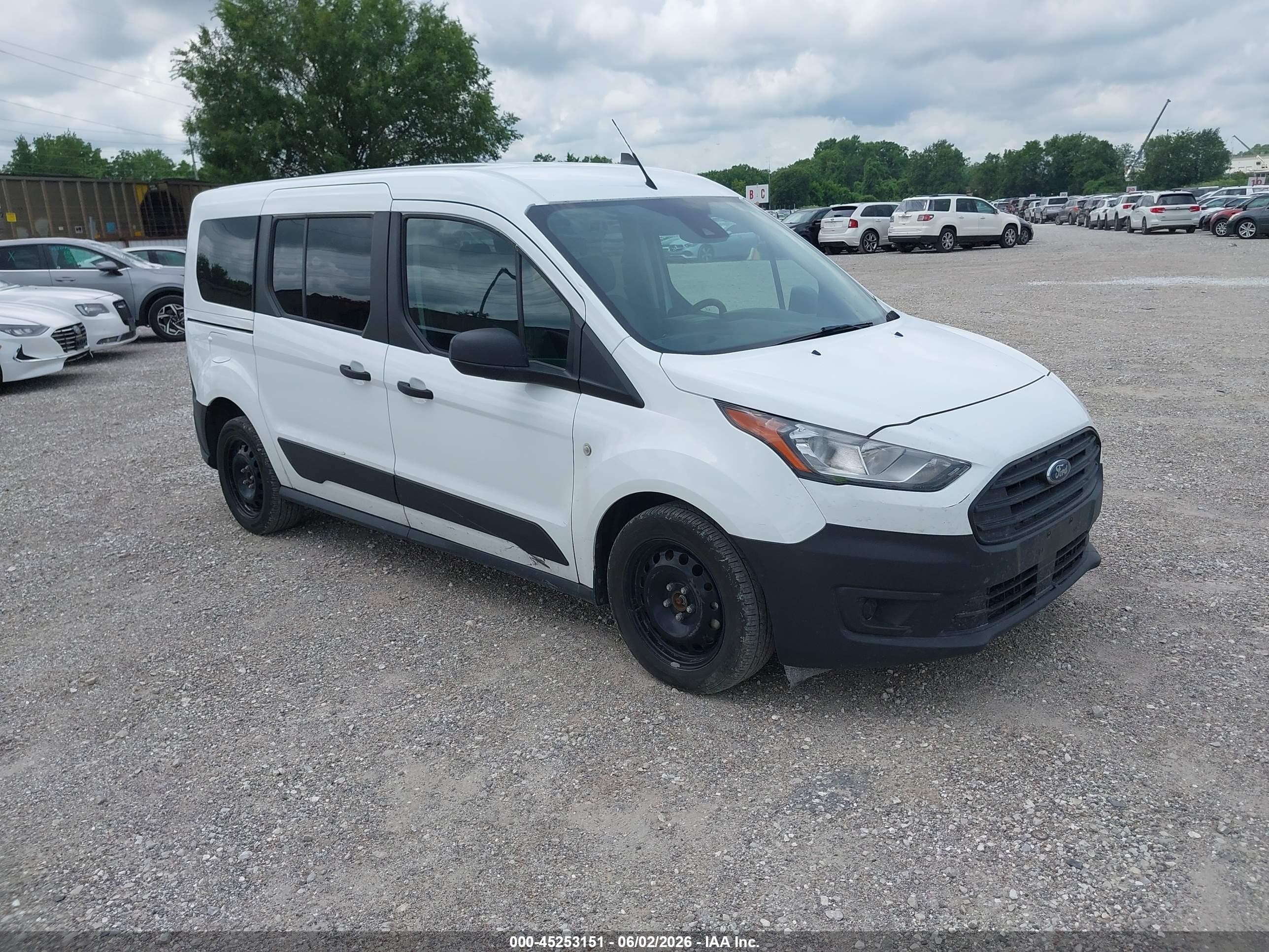 2022 Ford Transit Connect XL, VIN NM0GE9E28N1509573 — Front end