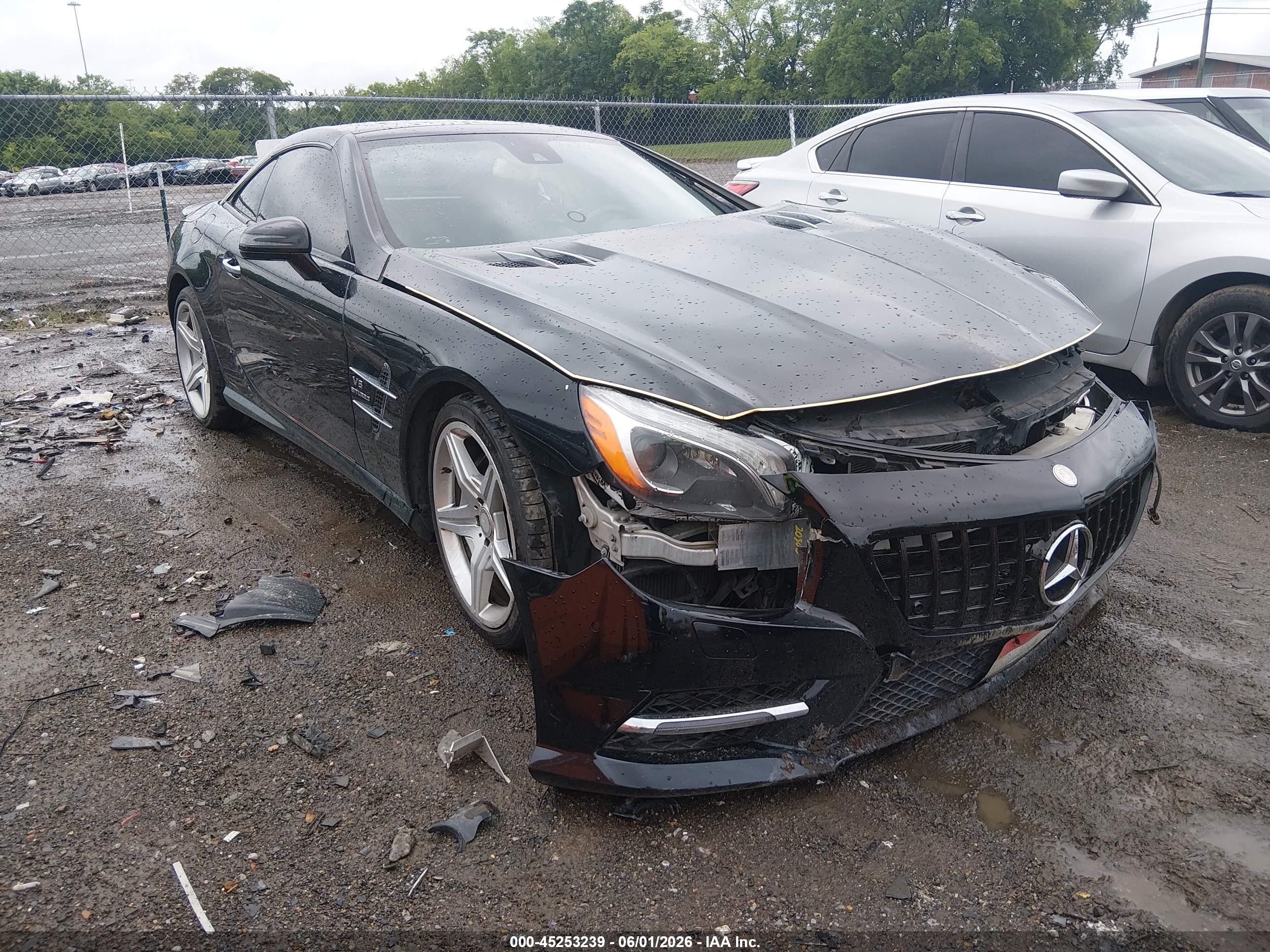2013 Mercedes-Benz SL 550, VIN WDDJK7DA7DF012407 — Front end