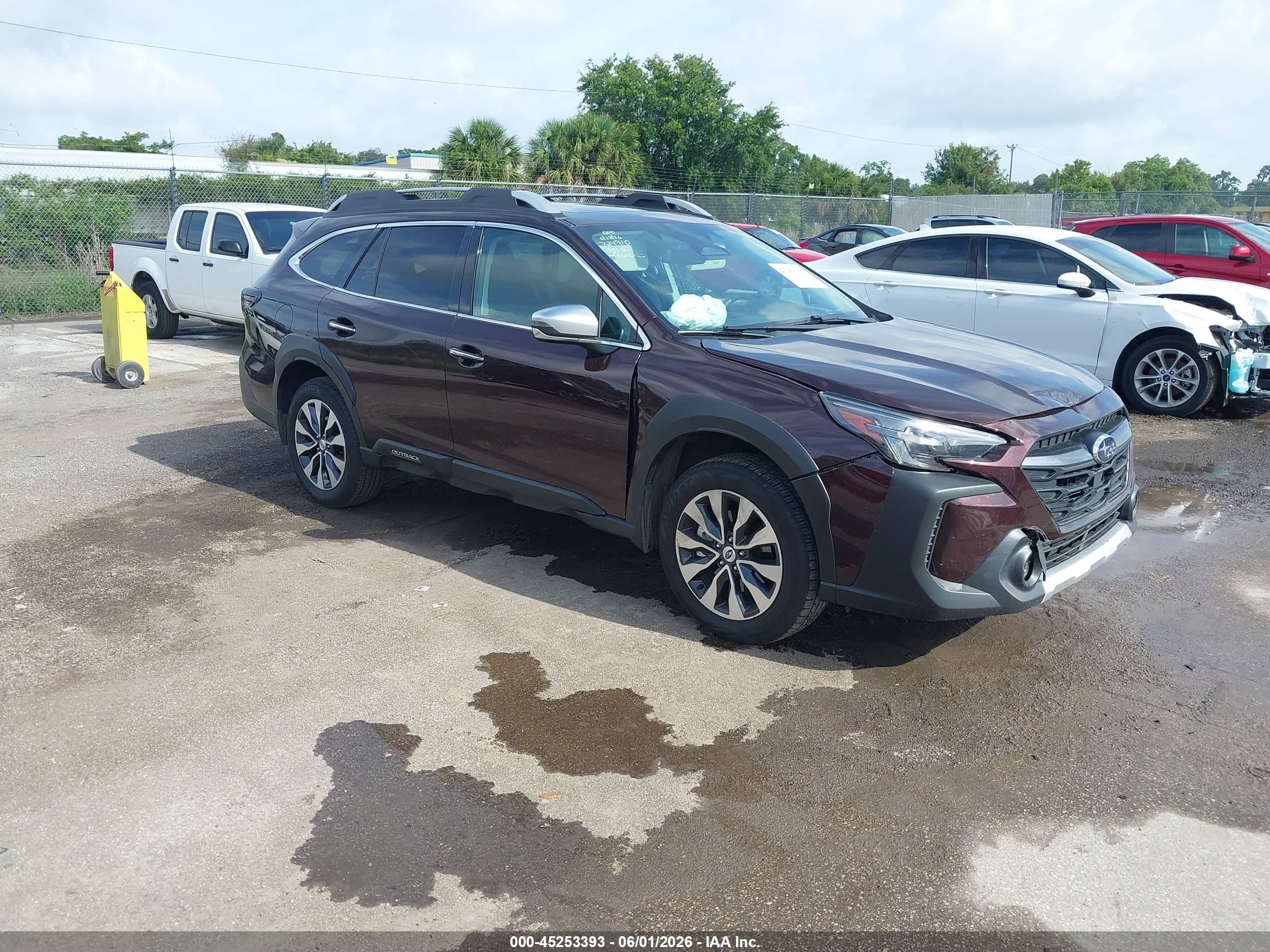 2025 Subaru Outback Touring, VIN 4S4BTAPC0S3156977 — Front end