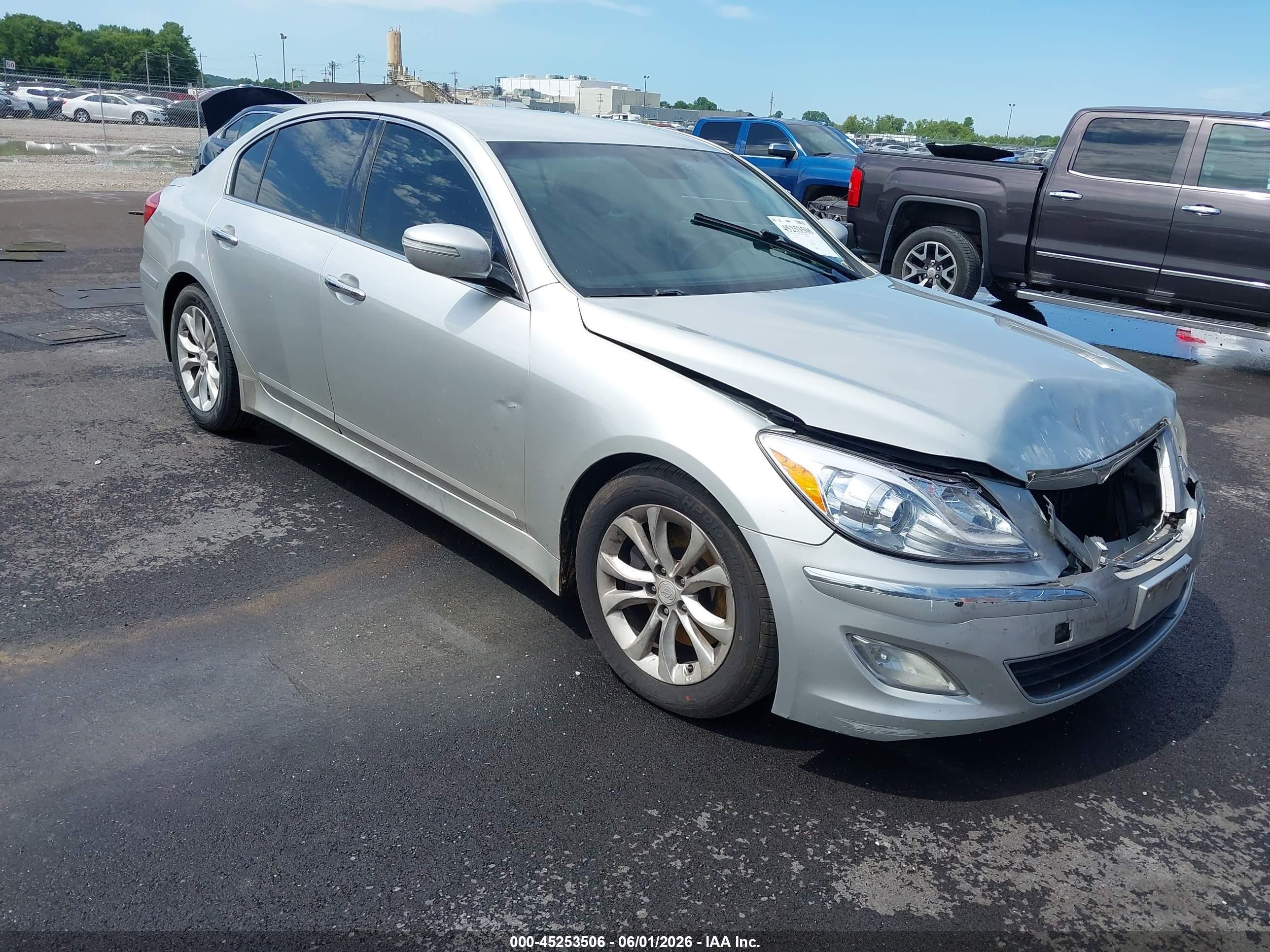 2013 Hyundai Genesis 3.8L, VIN KMHGC4DD6DU209330 — Front end