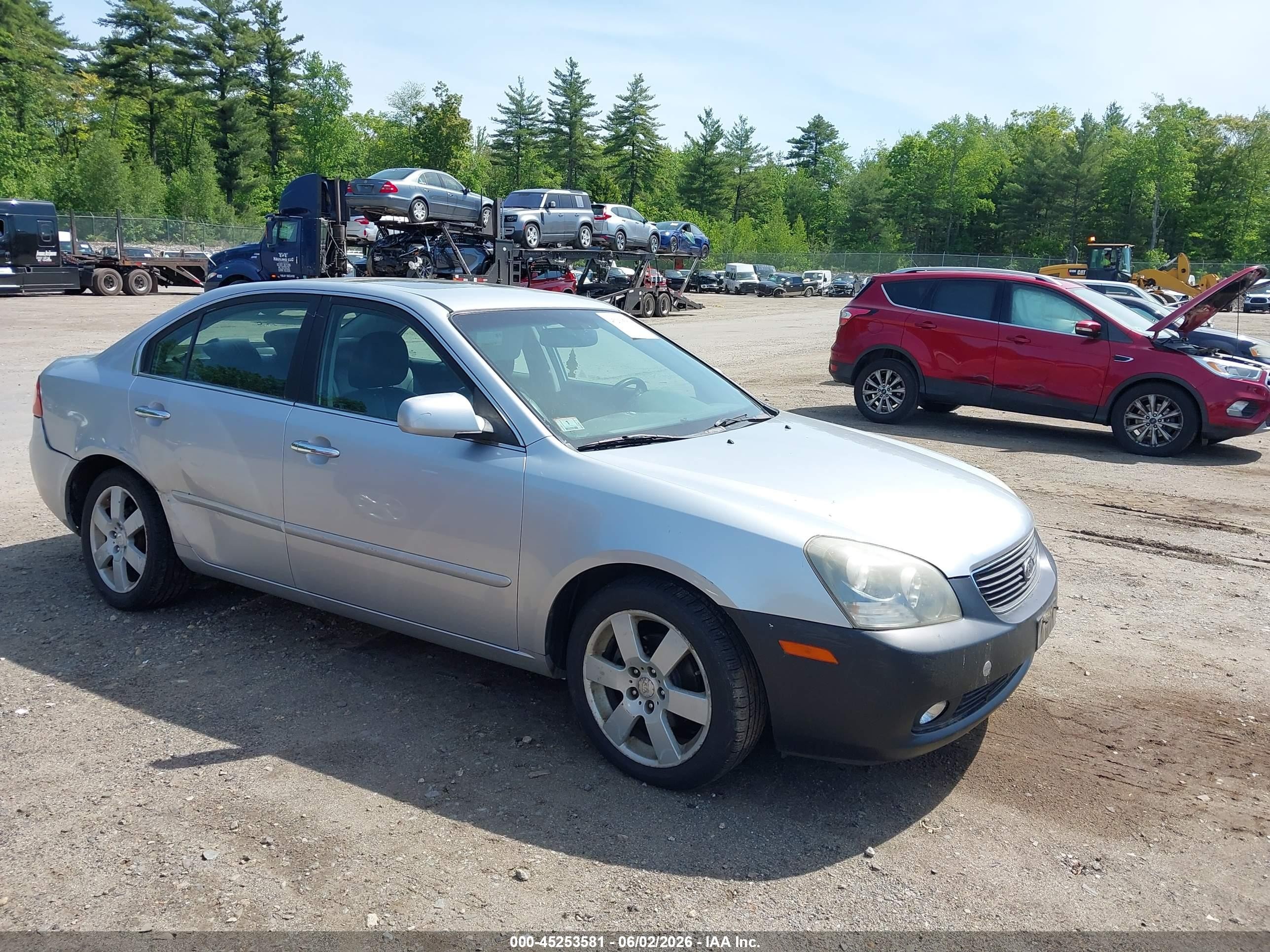 2006 Kia Optima LX, VIN KNAGE124365031354 — Зад