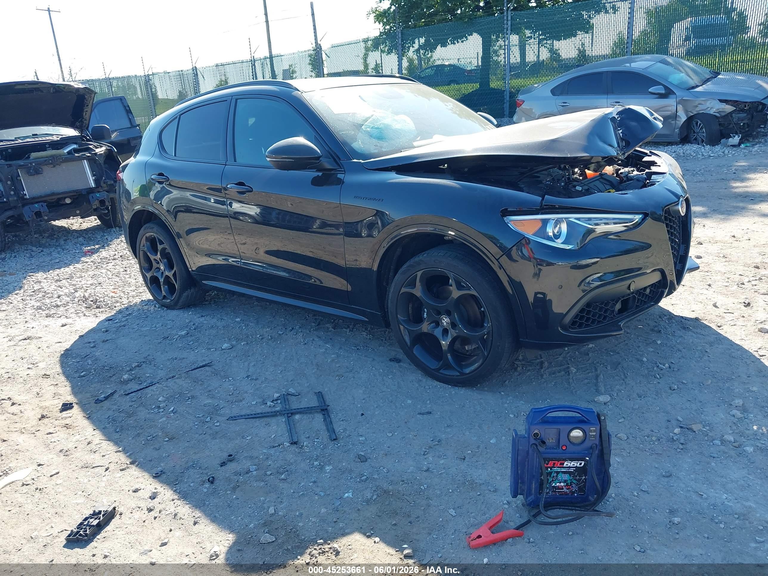 2023 Alfa Romeo Stelvio Veloce, VIN ZASPAKBN9P7D55127 — Электрика