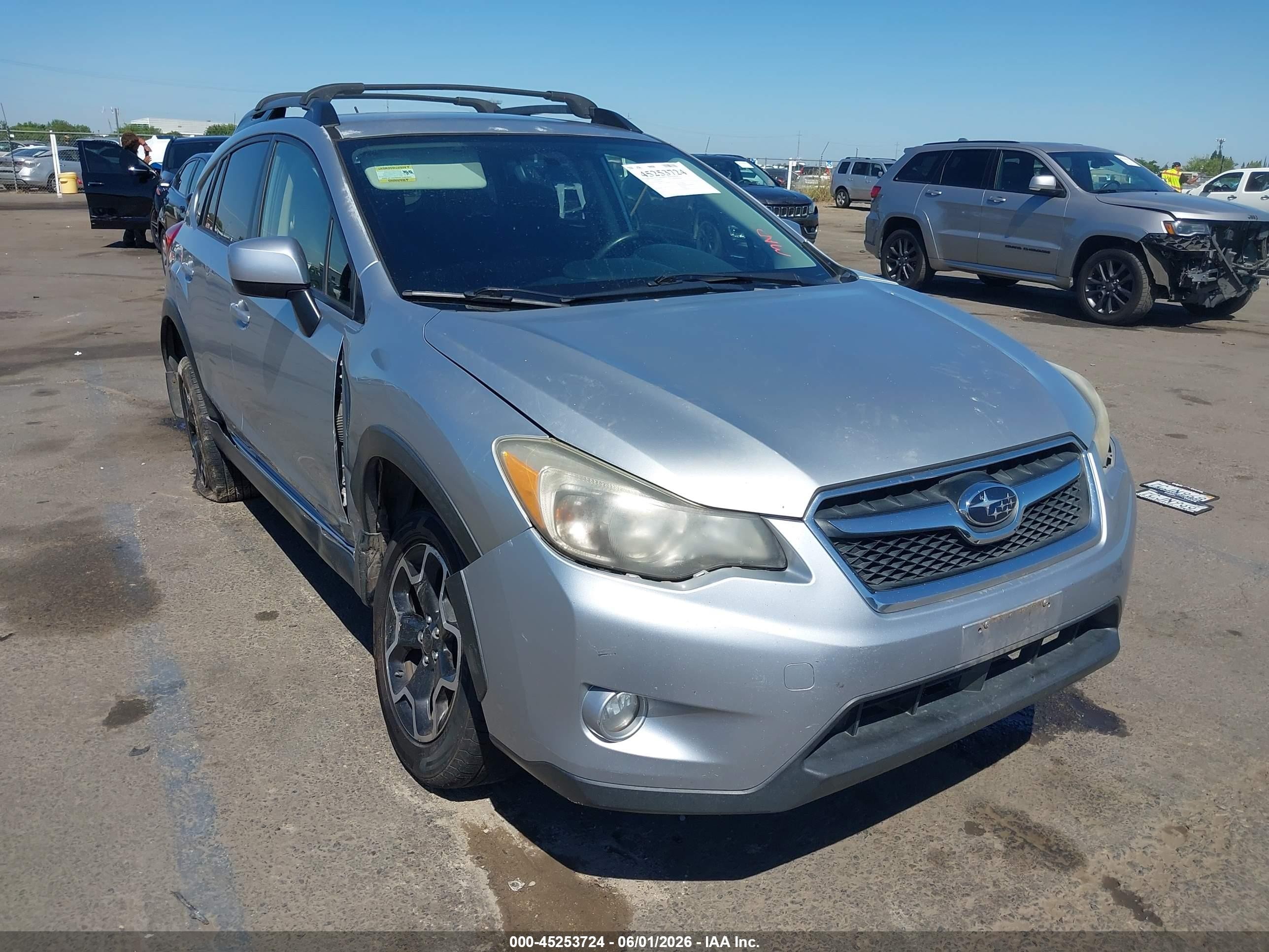 2013 Subaru Crosstrek Premium, VIN JF2GPACC7D1900191 — Front end
