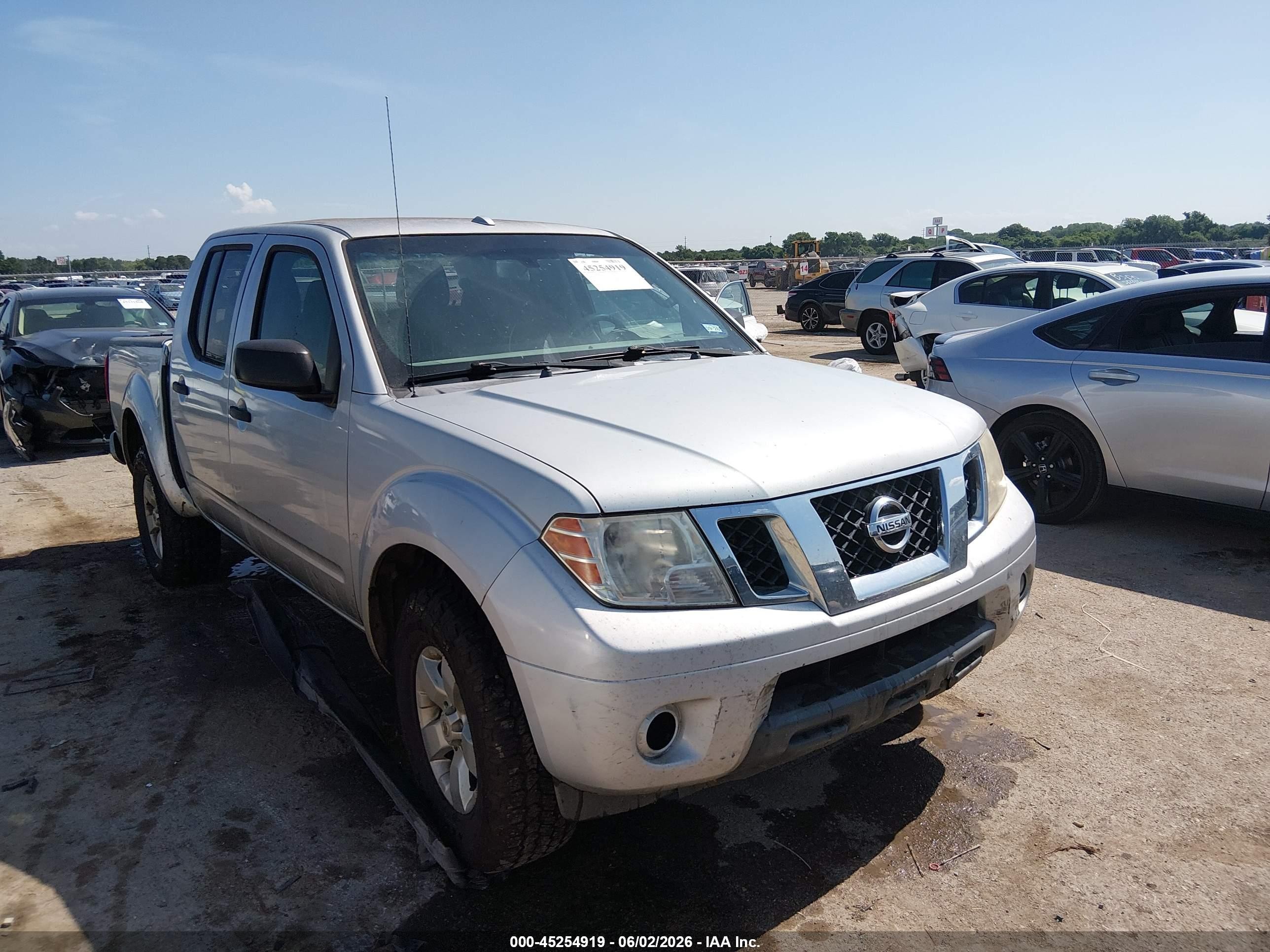 2013 Nissan Frontier Pro-4X, VIN 1N6AD0EV1DN738196 — Rear end