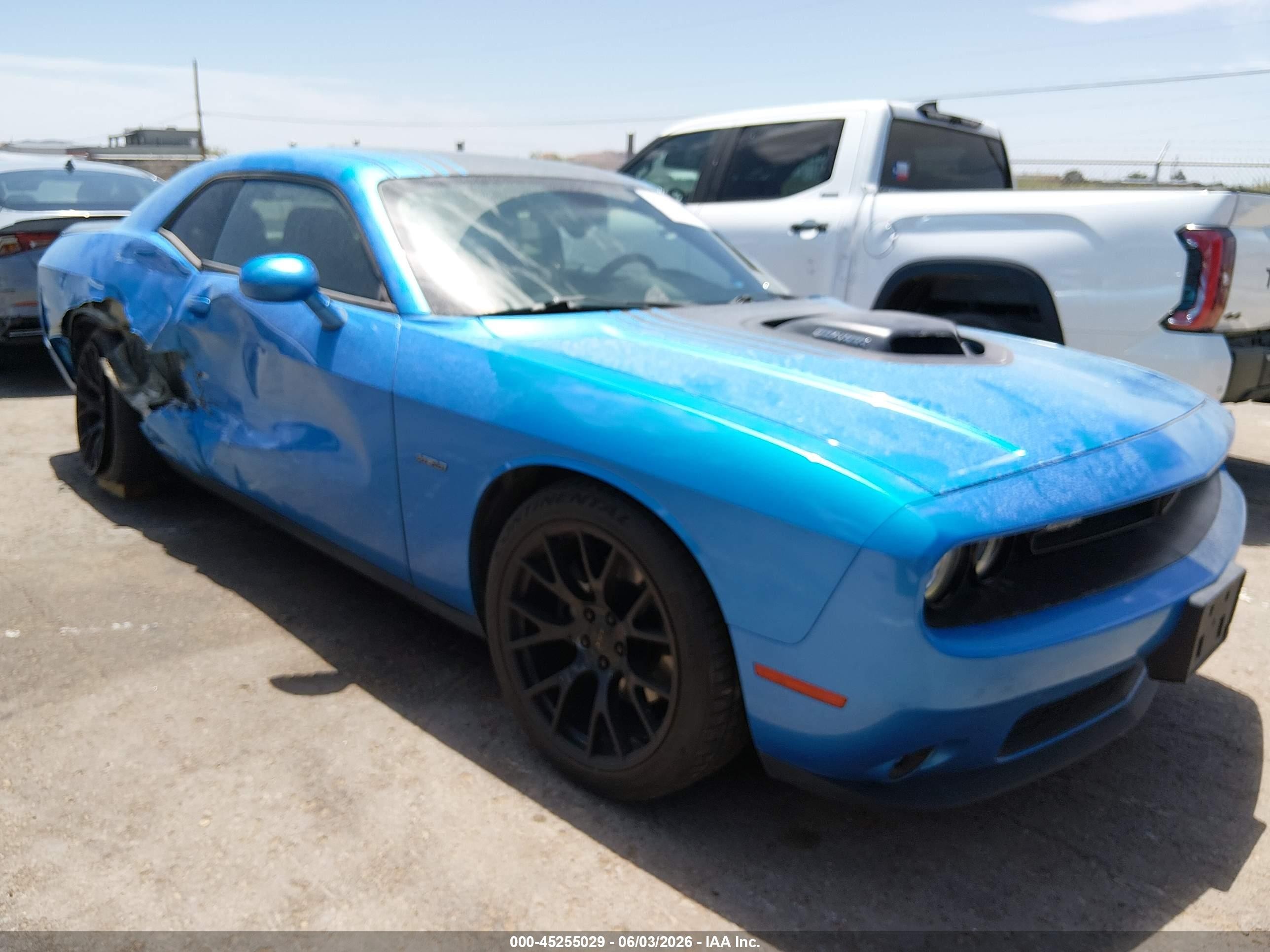 2015 Dodge Challenger R/T Plus, VIN 2C3CDZBT9FH912924 — Side