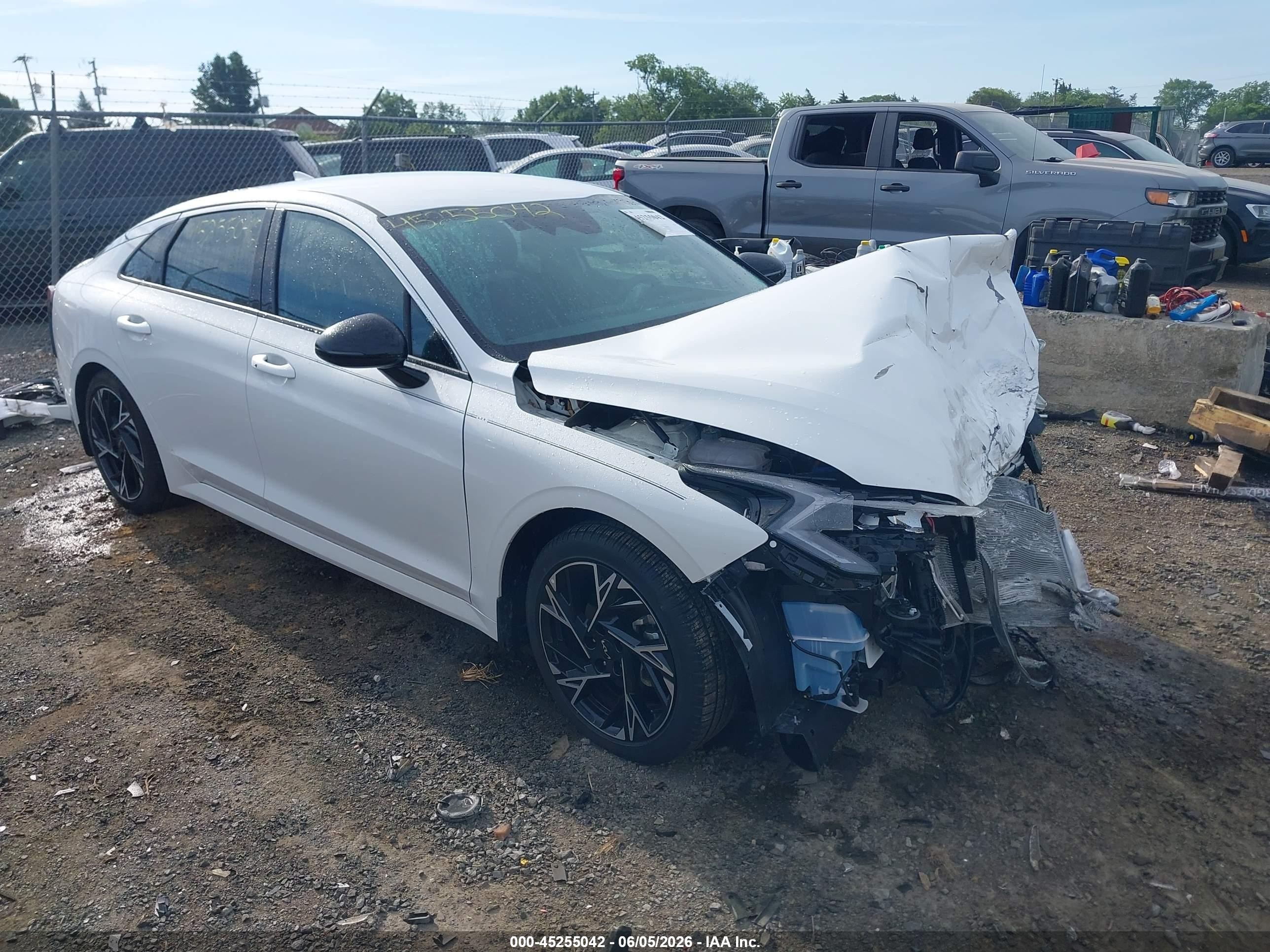 2025 Kia K5 GT-Line, VIN KNAG64J77S5352186 — Front end