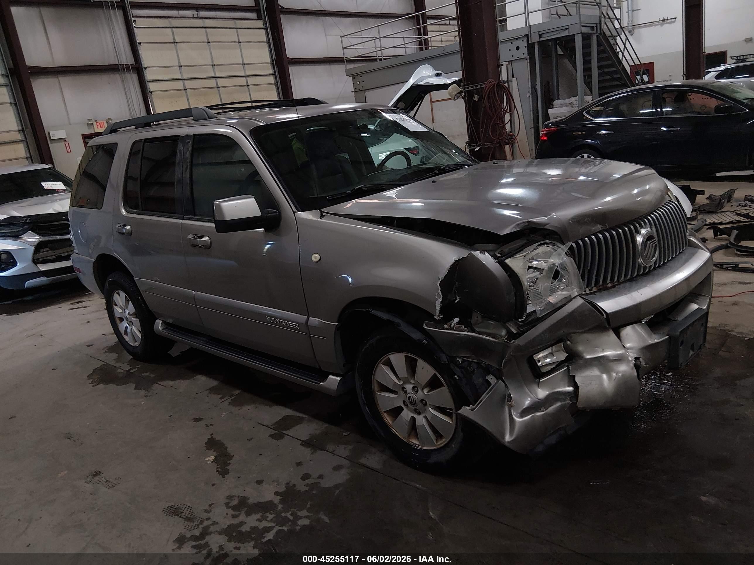 2008 Mercury Mountaineer, VIN 4M2EU47E88UJ08562 — Front end