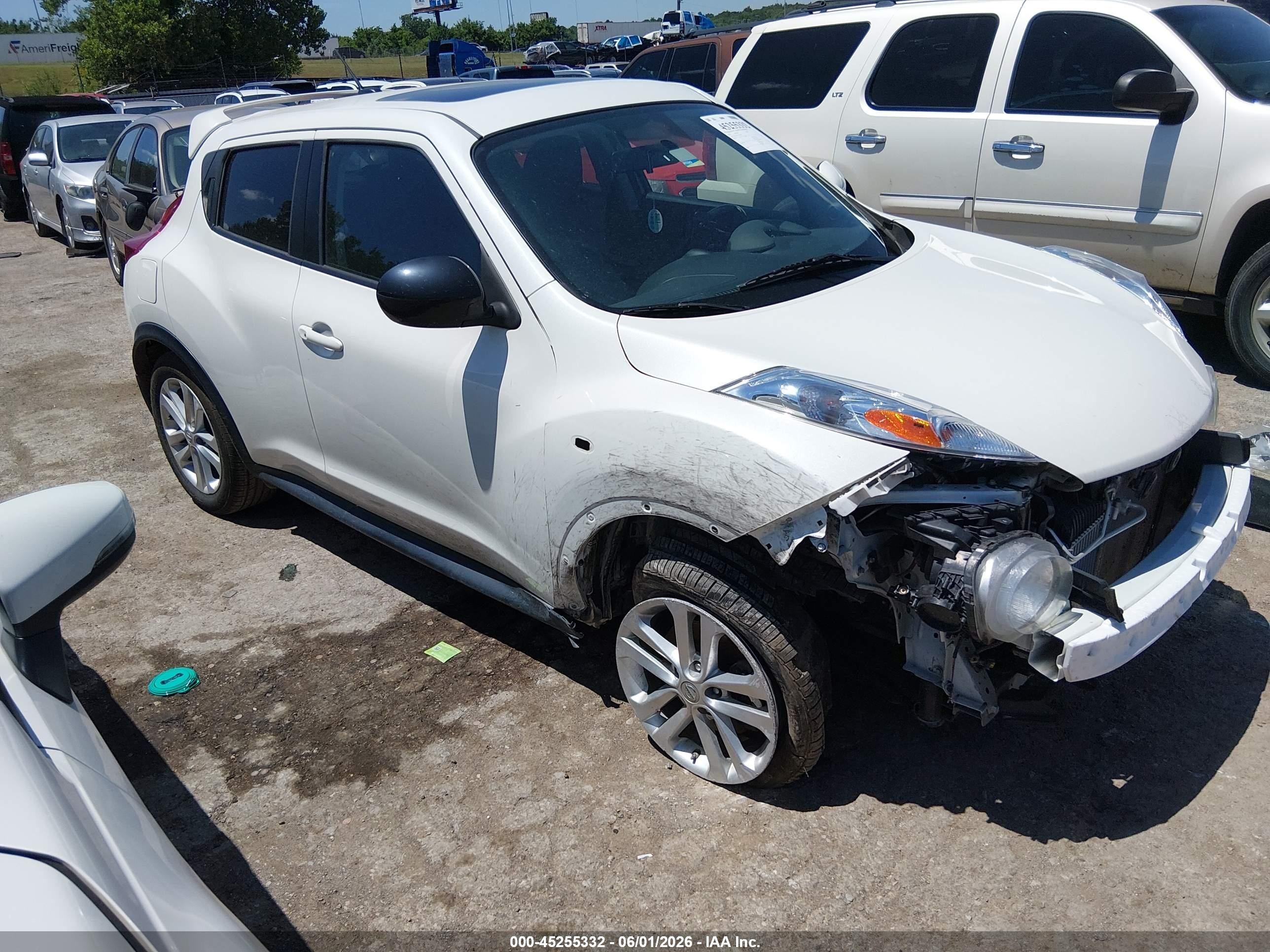 2013 Nissan Juke S, VIN JN8AF5MR7DT210046 — Front end