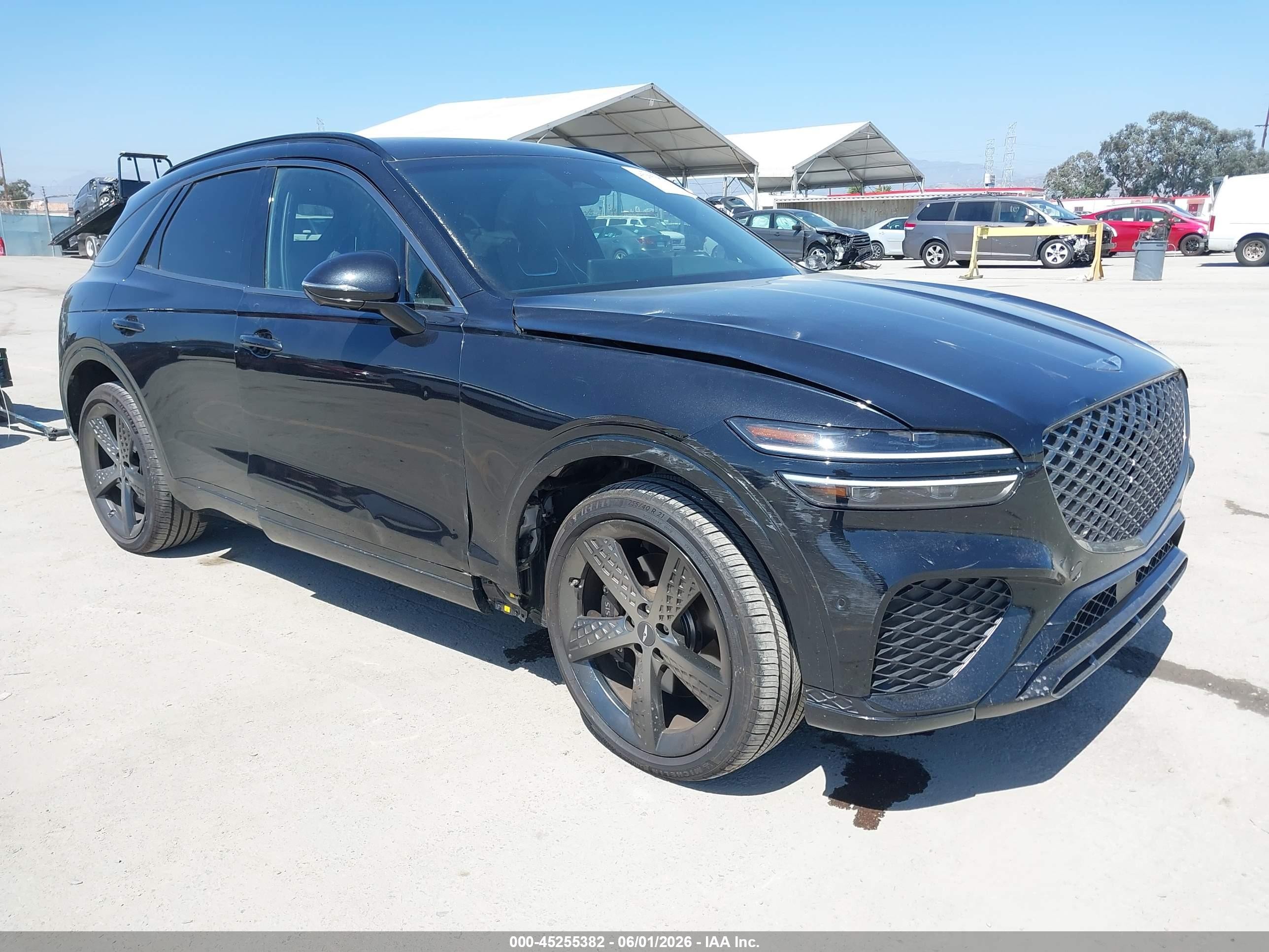 2025 Genesis GV70 2.5T, VIN KMUMADTB4SU180093 — Front end
