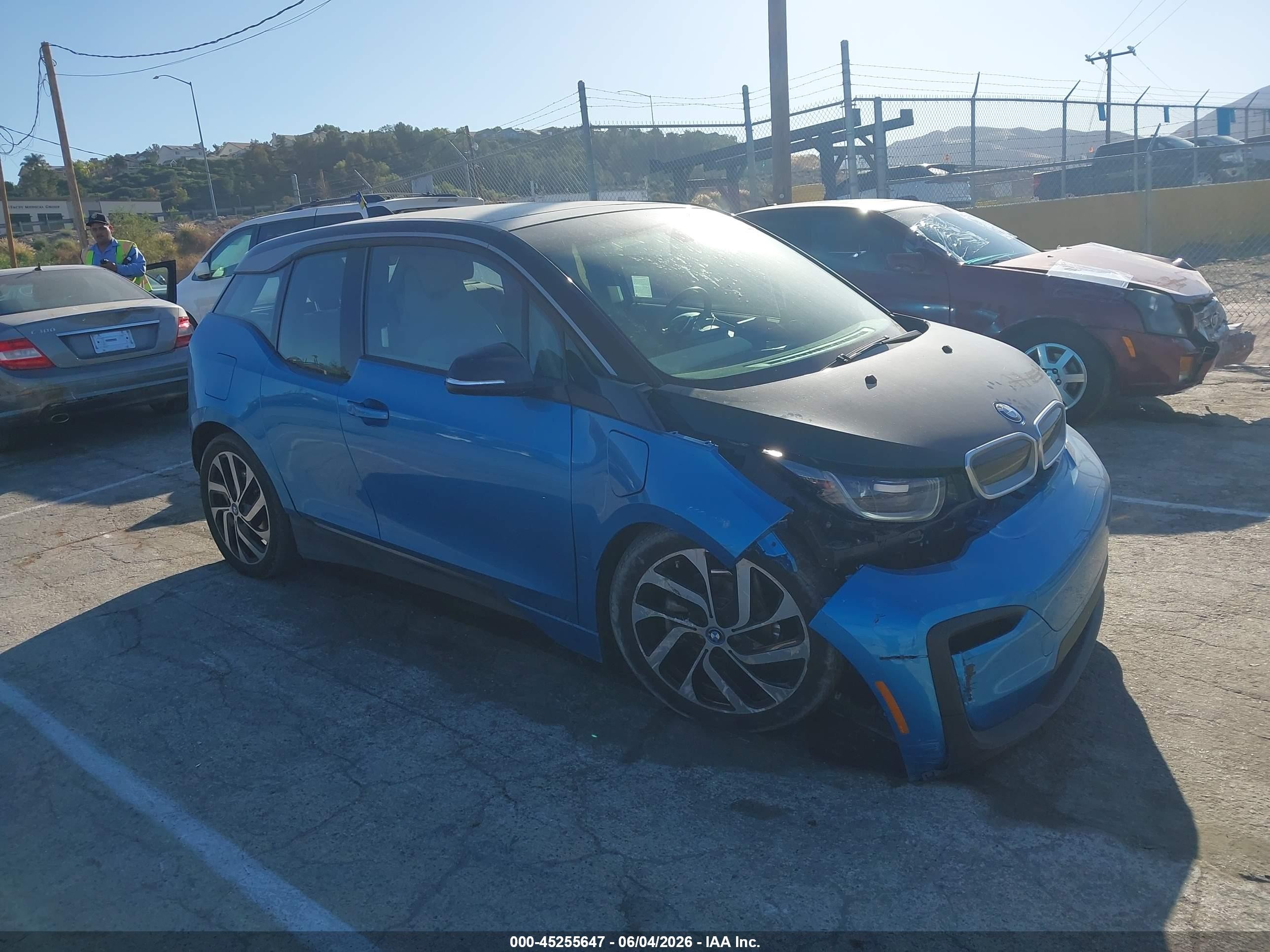 2018 BMW i3, VIN WBY7Z4C55JVD97083 — Перед