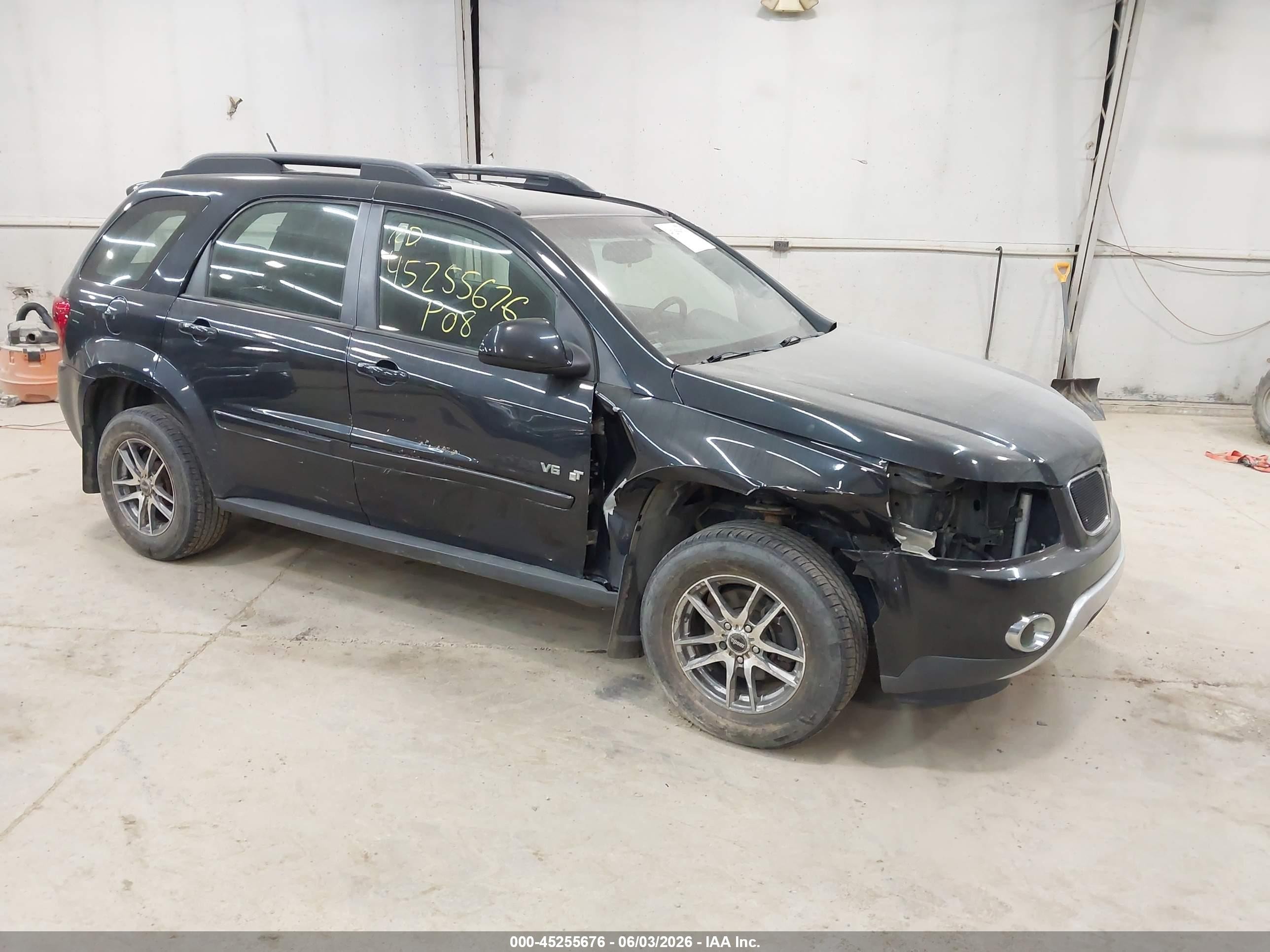 2008 Pontiac Torrent, VIN 2CKDL43F686024413 — Front end