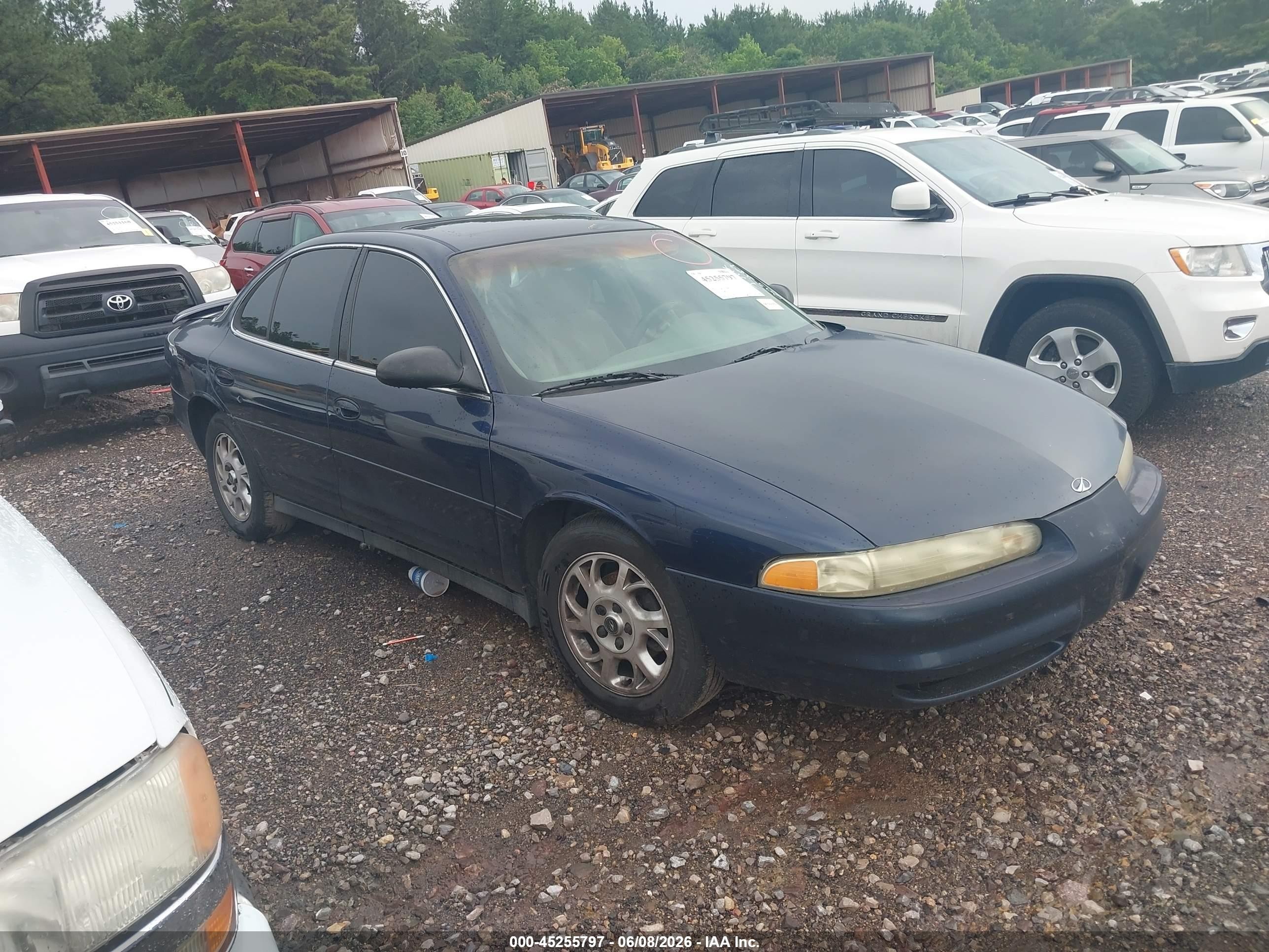 2001 Oldsmobile Intrigue GX, VIN 1G3WH52H81F205289 — Зад