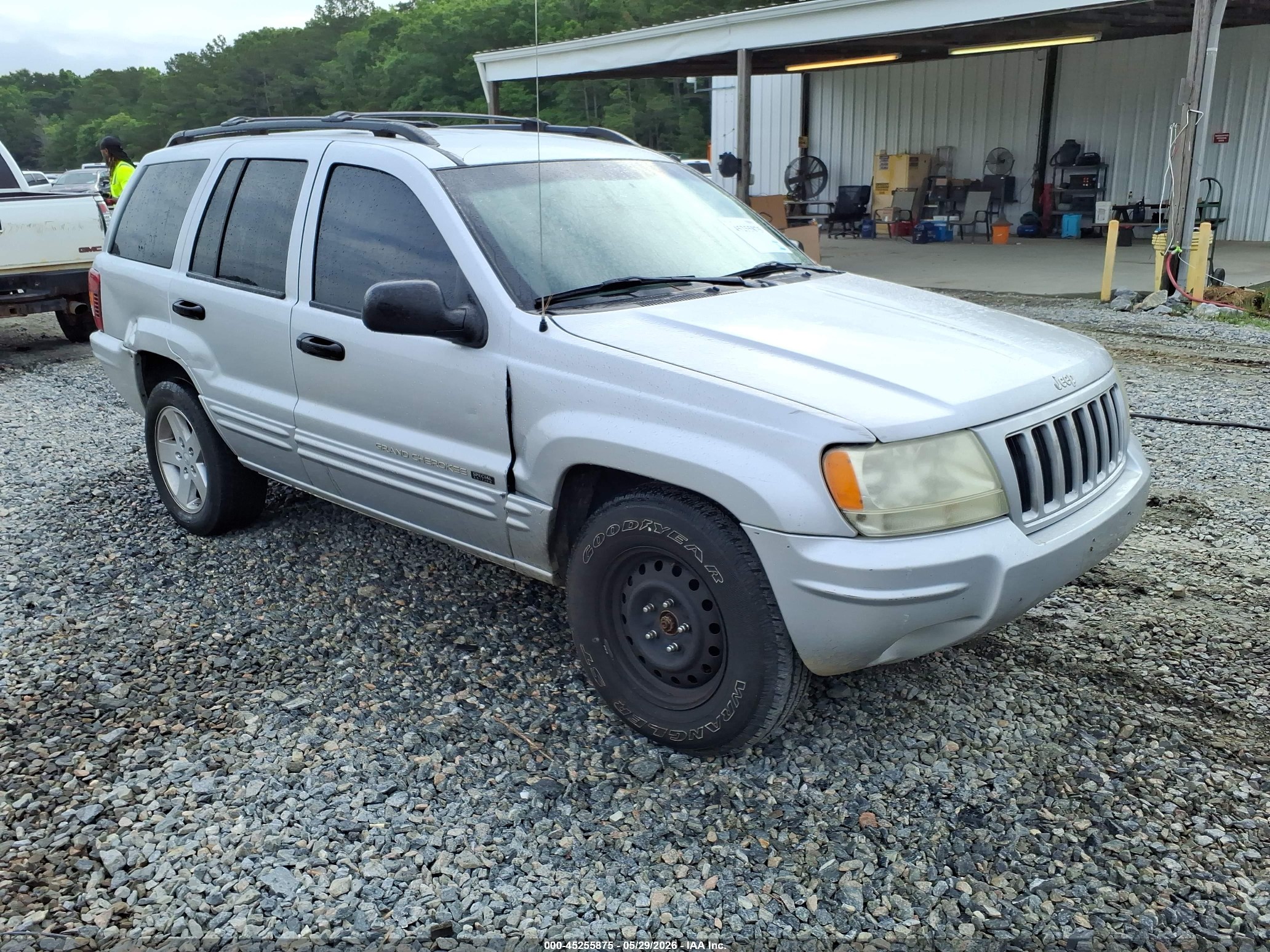 2004 Jeep Grand Cherokee Laredo, VIN 1J4GX48SX4C150493 — All over