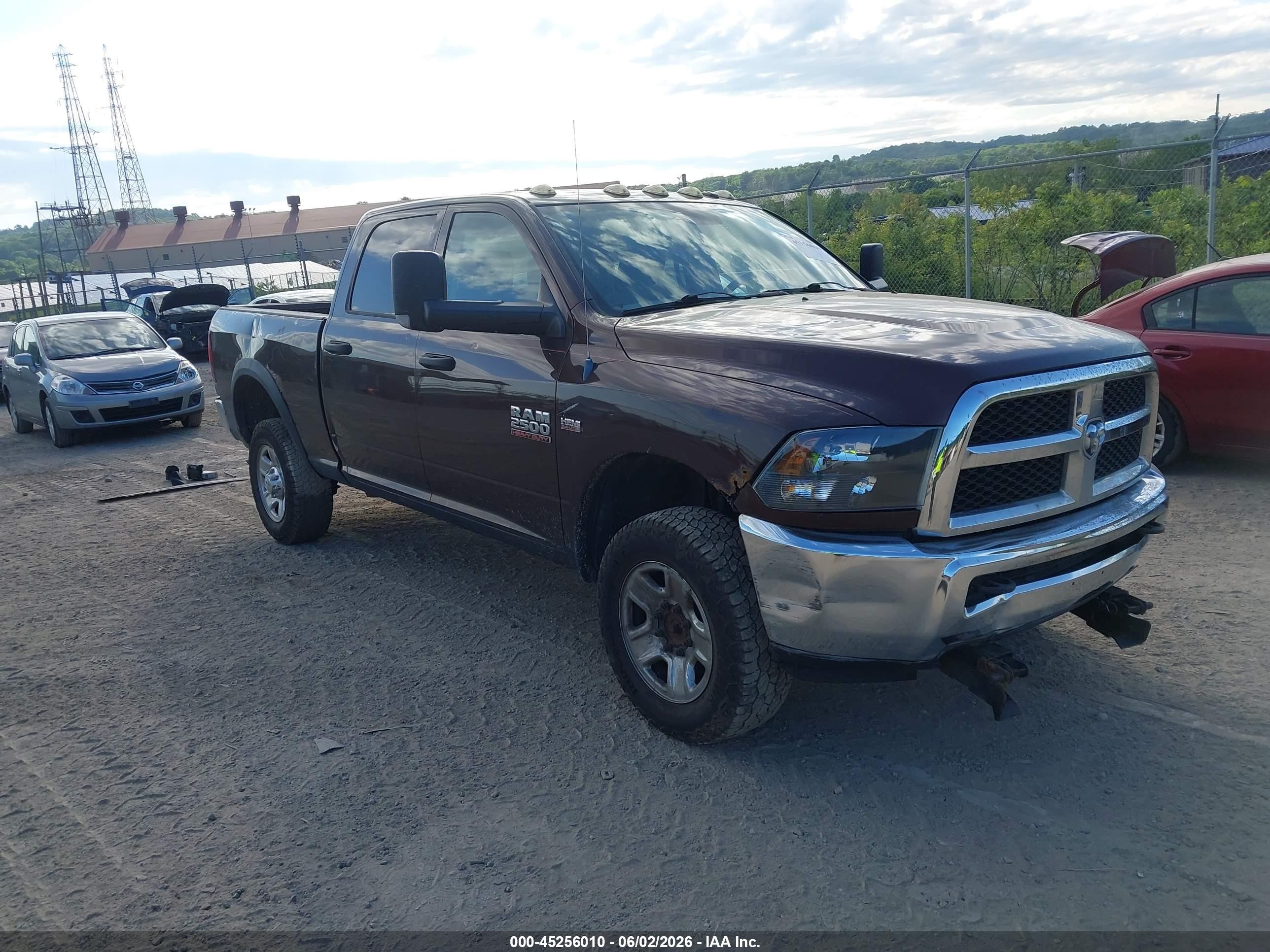 2014 Ram 2500 Tradesman, VIN 3C6UR5CJ1EG137550 — Rear end