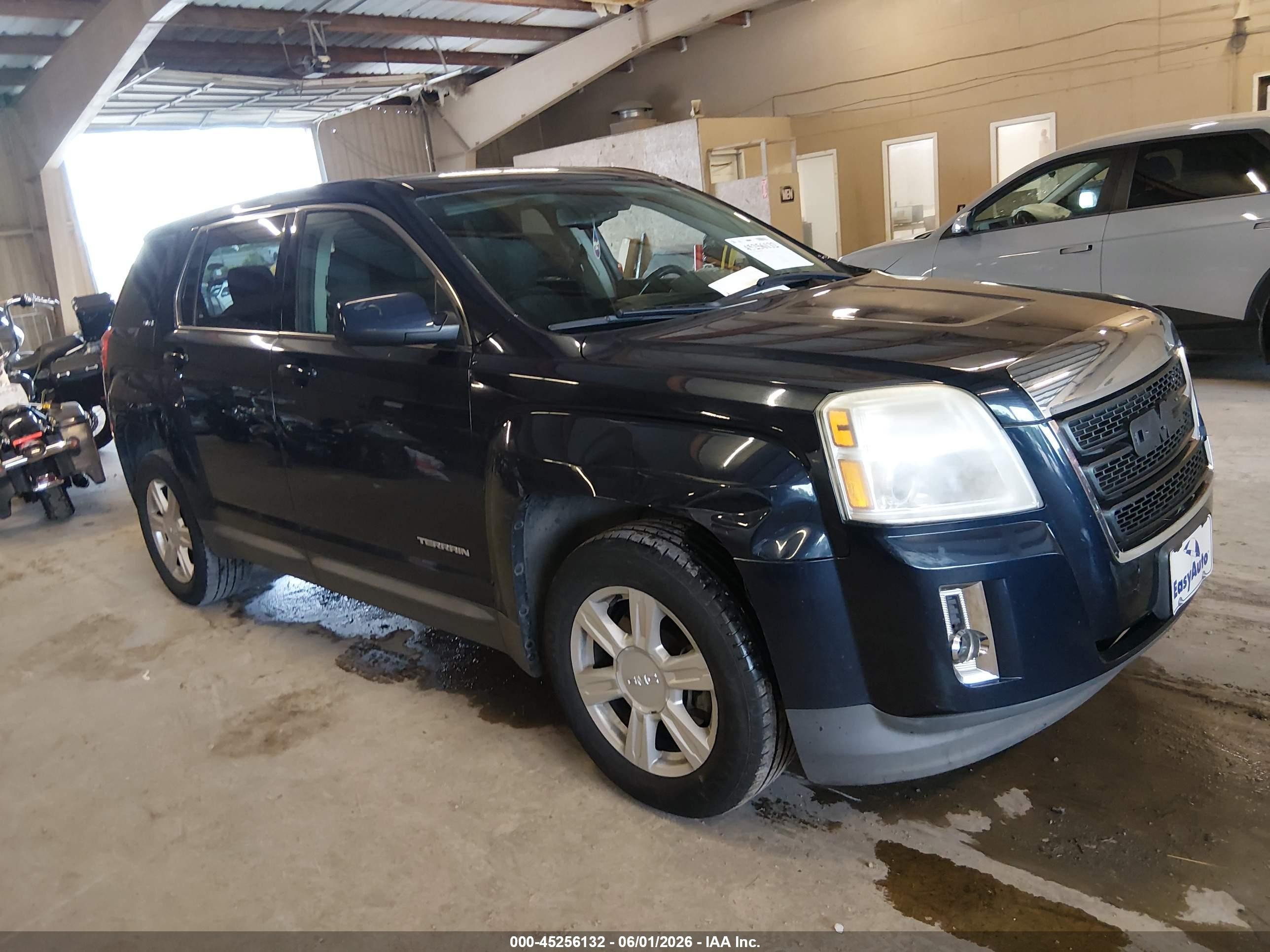 2015 GMC Terrain SLE, VIN 2GKALMEK3F6266744 — Side