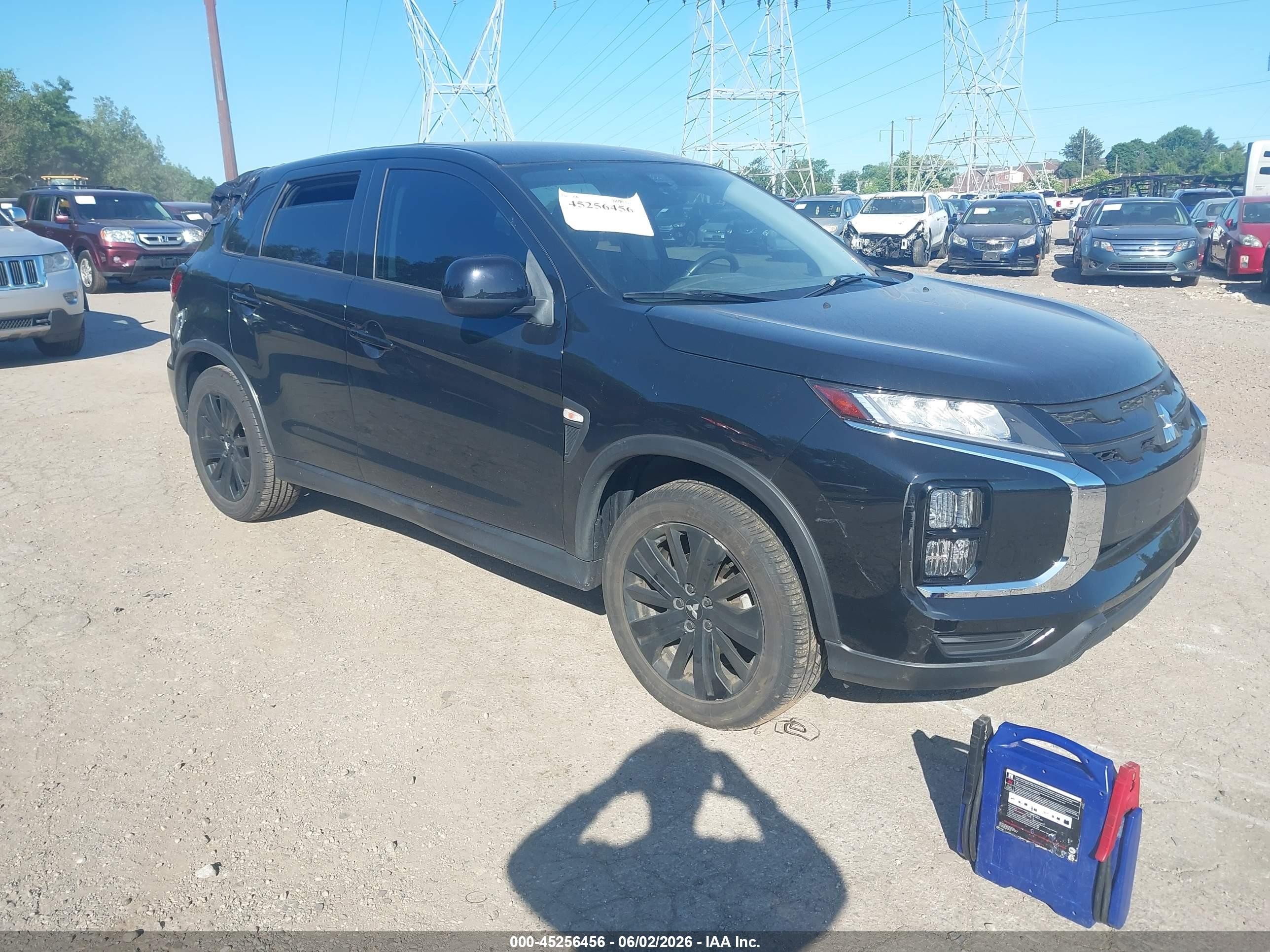 2021 Mitsubishi Outlander ES, VIN JA4ARUAUXMU002804 — Vandalism