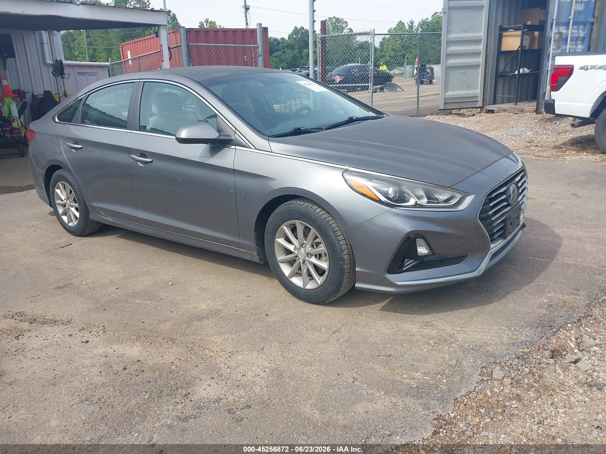 2018 Hyundai Sonata Eco, VIN 5NPE24AA9JH701056 — Normal wear