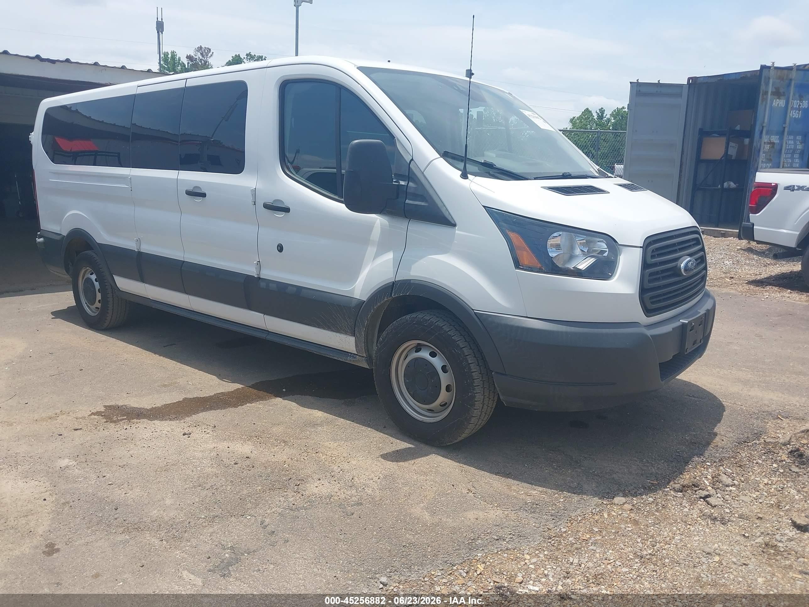 2018 Ford Transit Passenger XL, VIN 1FBZX2ZM3JKA99847 — Normal wear