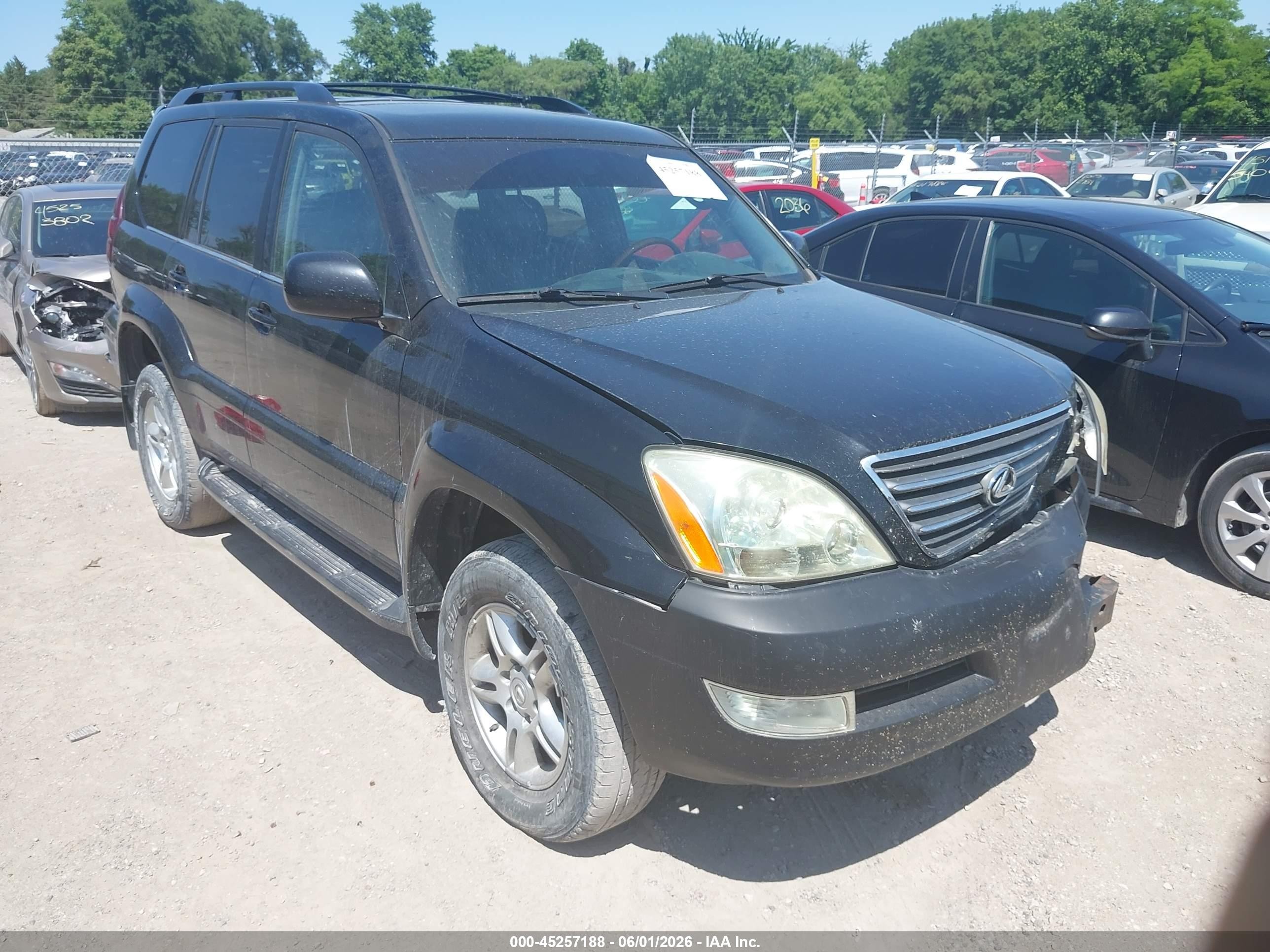 2003 Lexus GX 470, VIN JTJBT20X230008661 — Front end