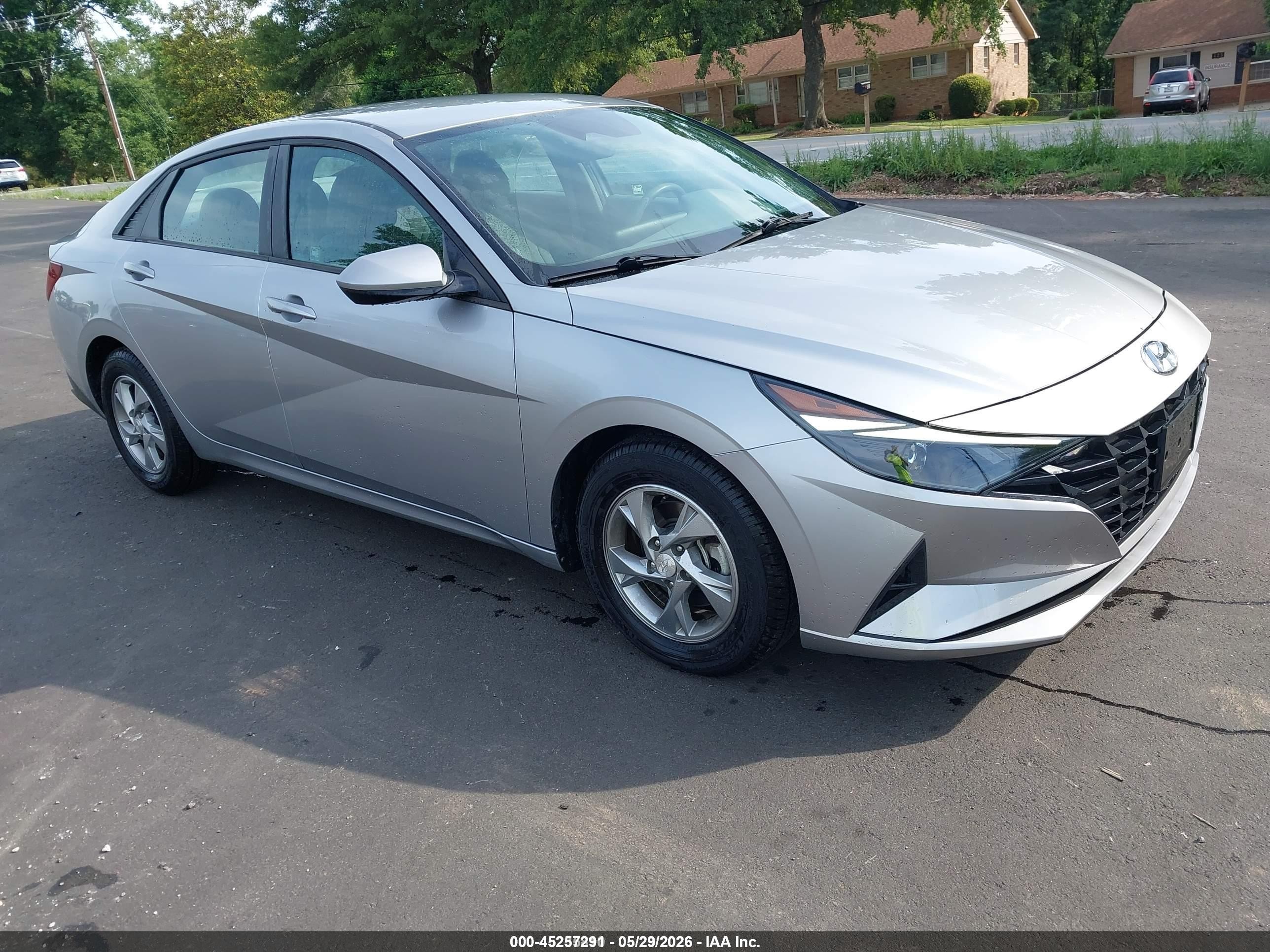 2021 Hyundai Elantra SE, VIN 5NPLL4AG5MH042535 — Normal wear