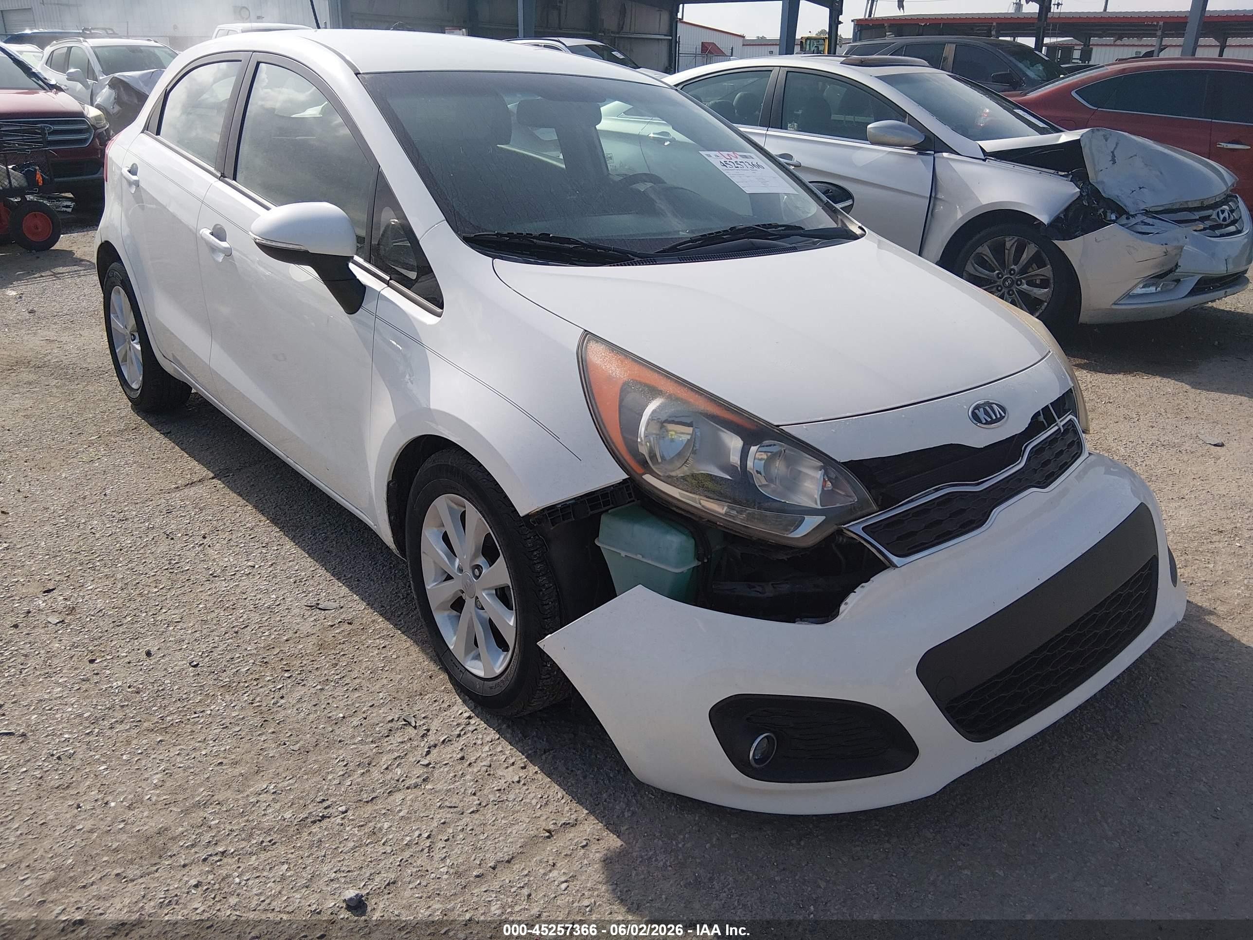 2013 Kia Rio EX, VIN KNADN5A31D6127994 — Front end