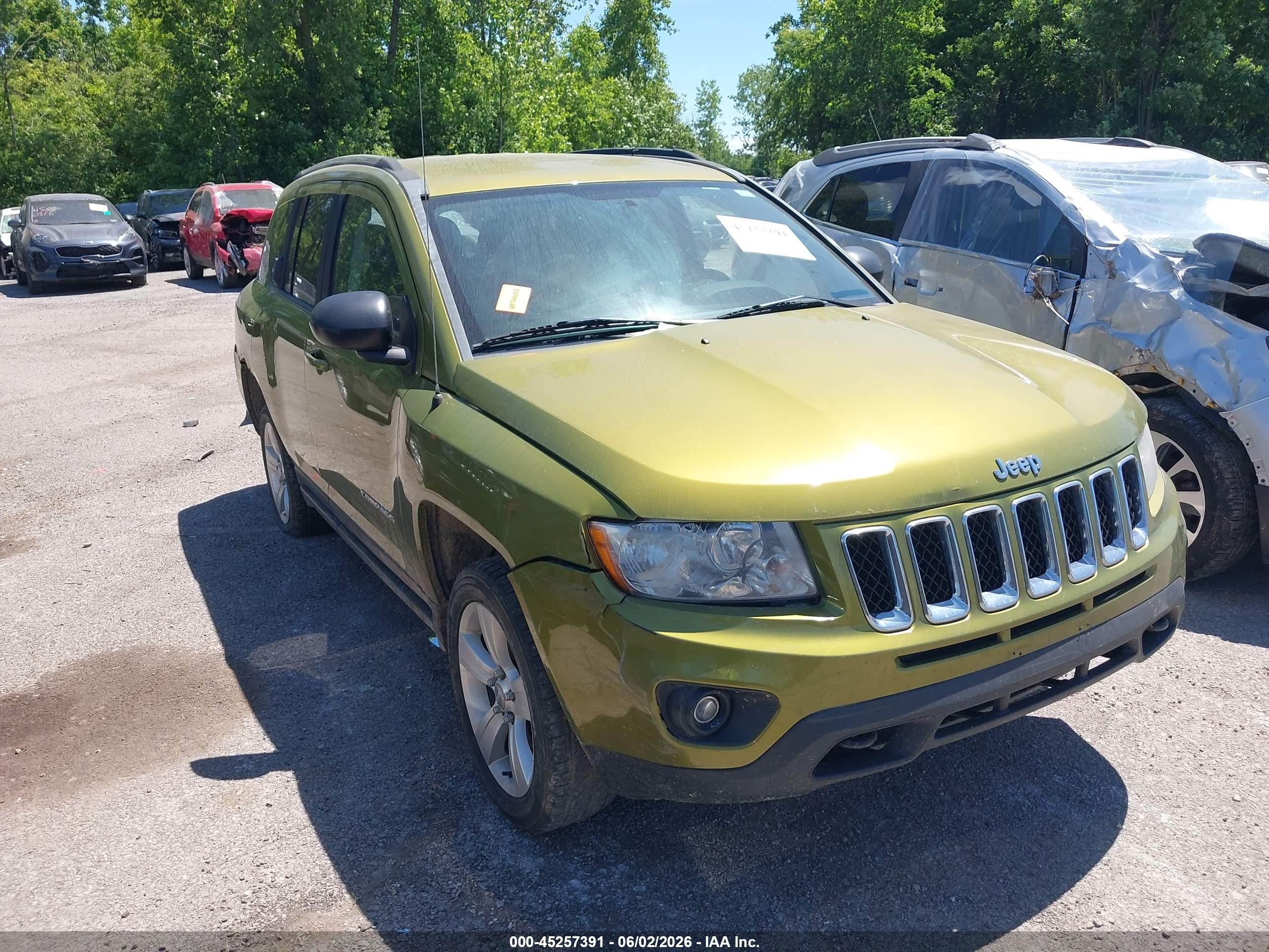 2012 Jeep Compass Sport, VIN 1C4NJDBB2CD554761 — Rear end