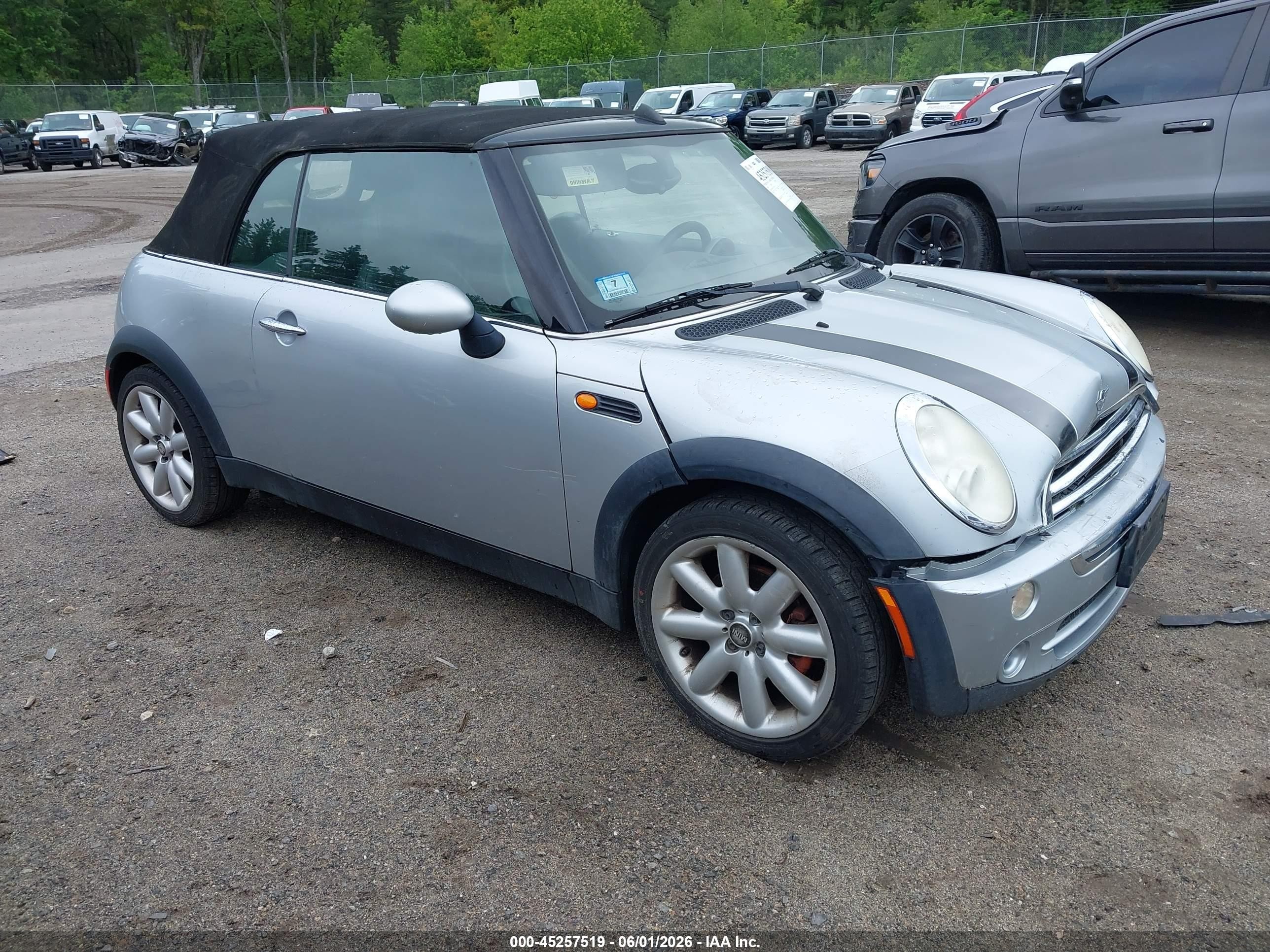 2007 MINI Convertible, VIN WMWRF335X7TF67307 — По всему кузову