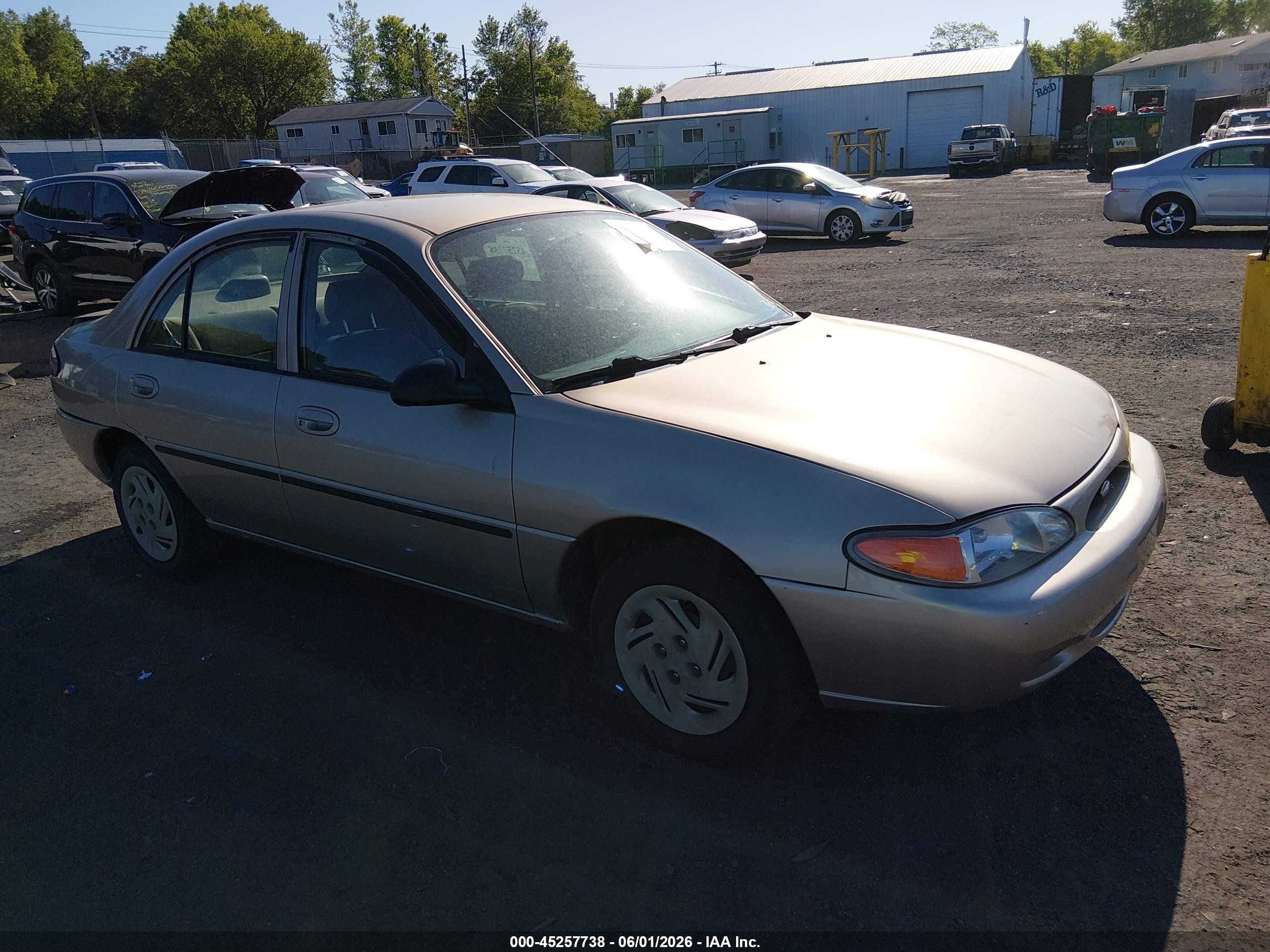 1998 Ford Escort LX, VIN 1FAFP10P6WW292192 — Rear end