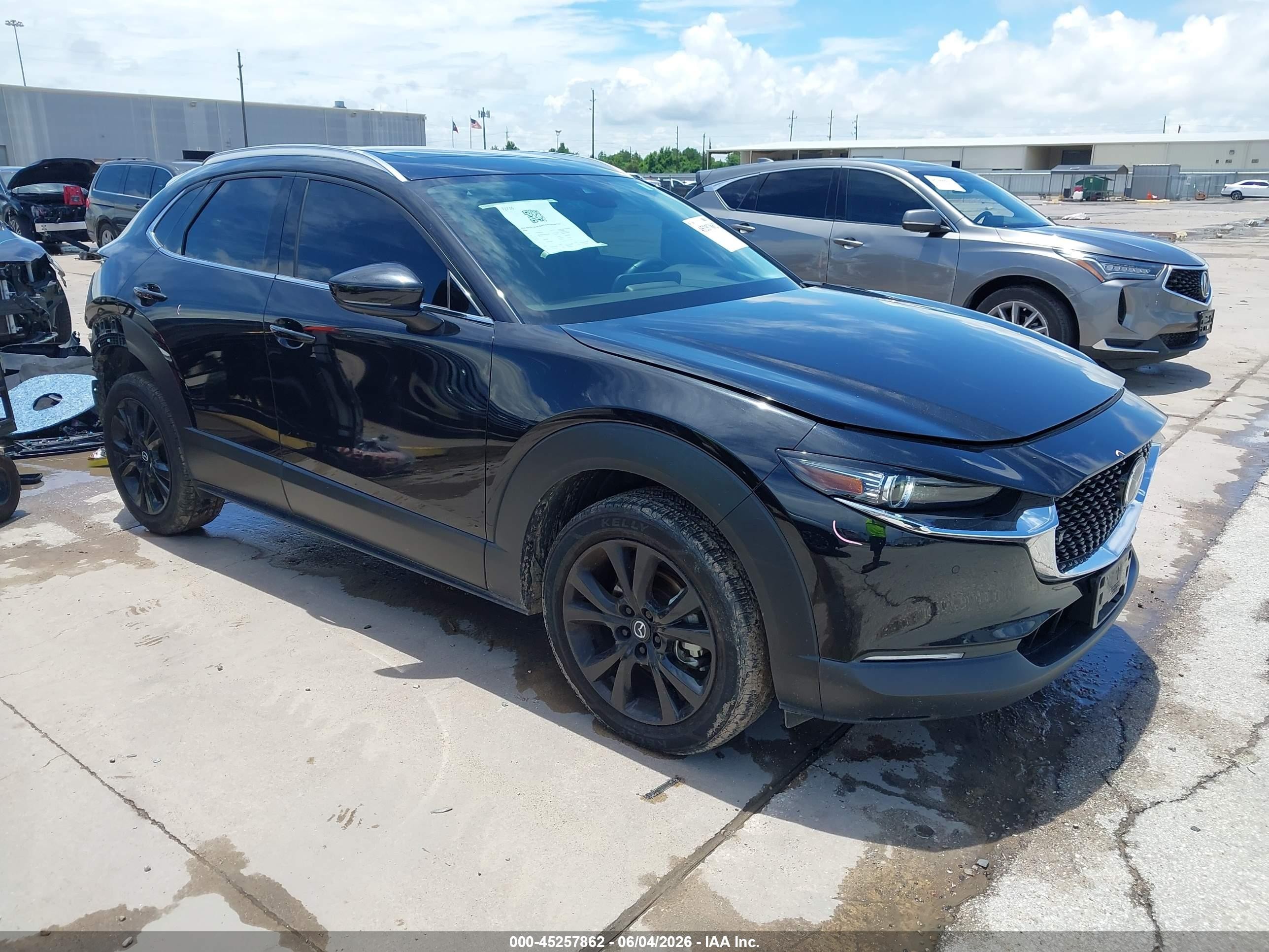 2022 Mazda CX-30 Premium Plus, VIN 3MVDMBEY3NM405532 — Rear end