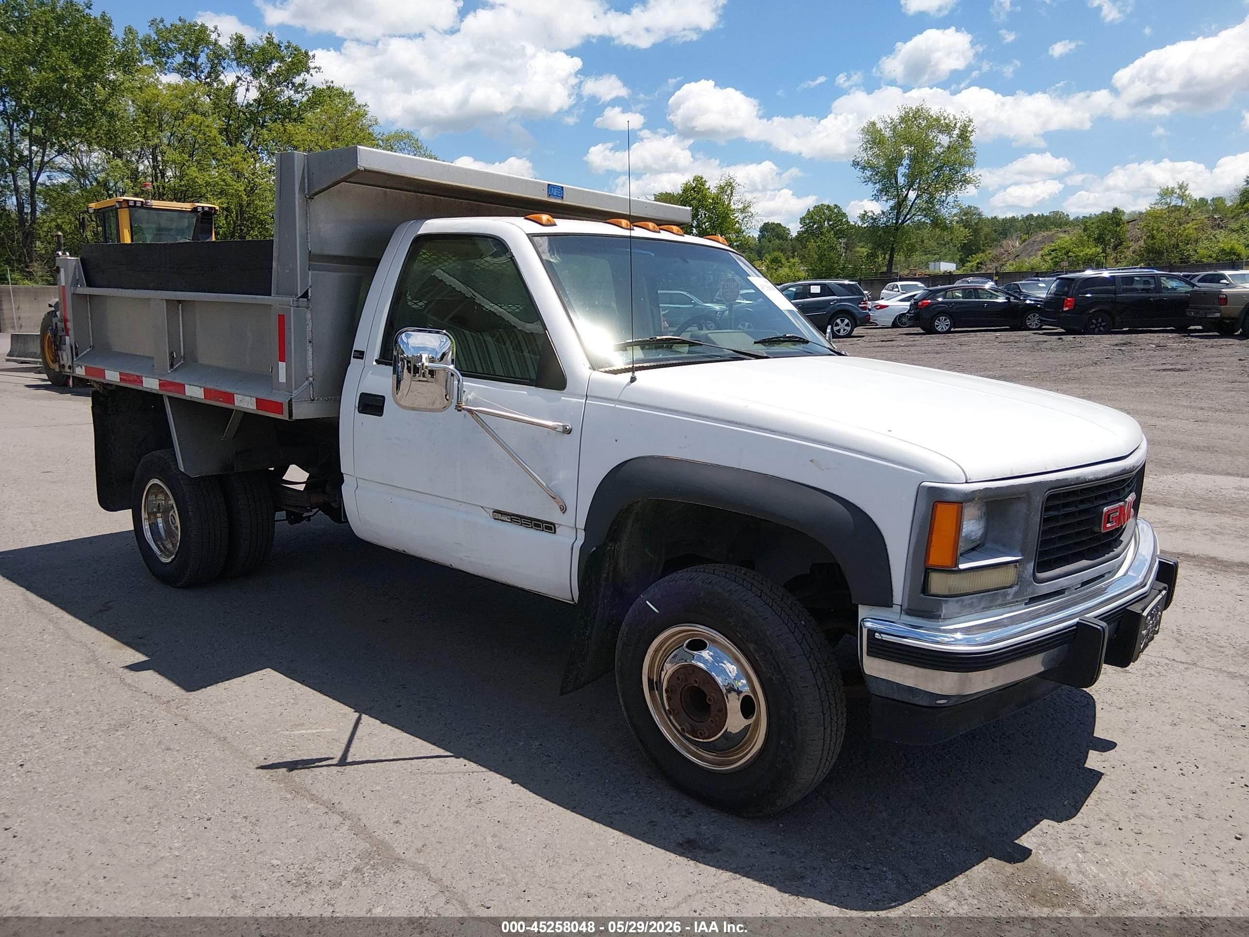 1994 GMC Sierra 3500, VIN 1GDHK34K8RE561326 — Not stated