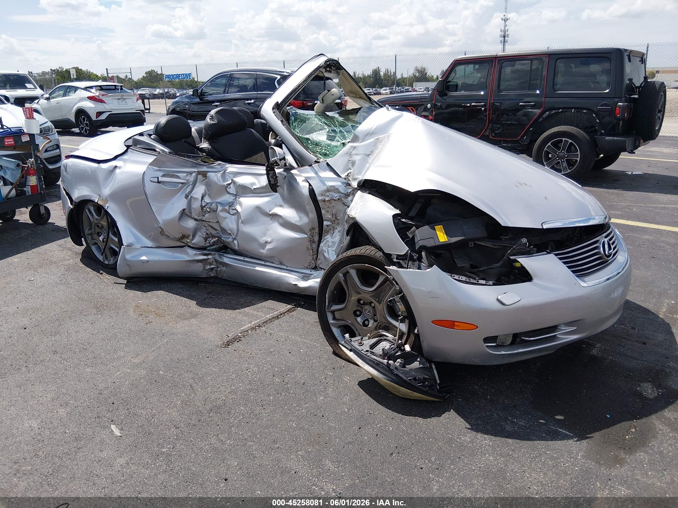 2008 Lexus SC 430, VIN JTHFN45YX89019274 — Side