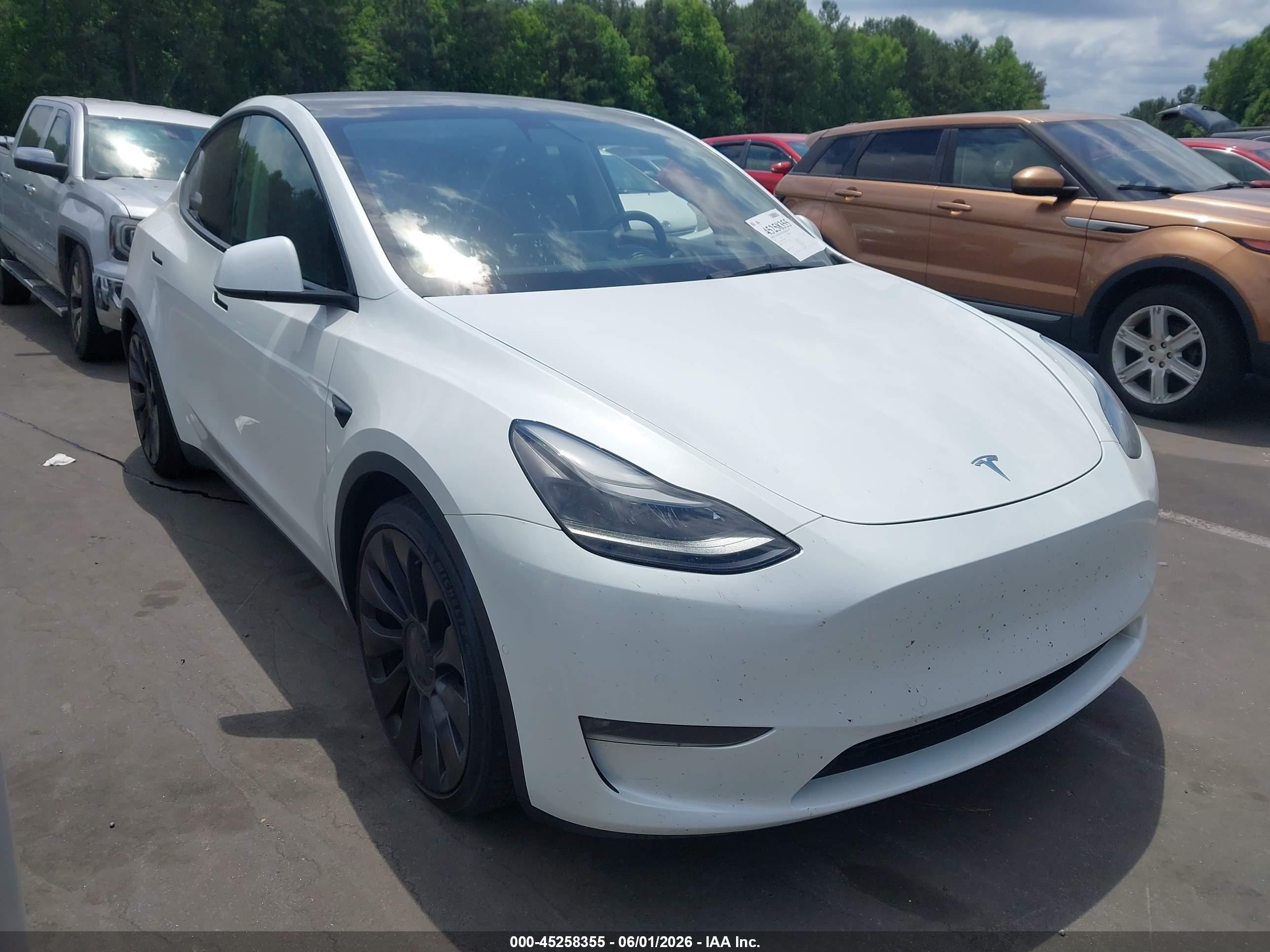 2021 Tesla Model Y Performance, VIN 5YJYGDEF2MF137600 — Rear end