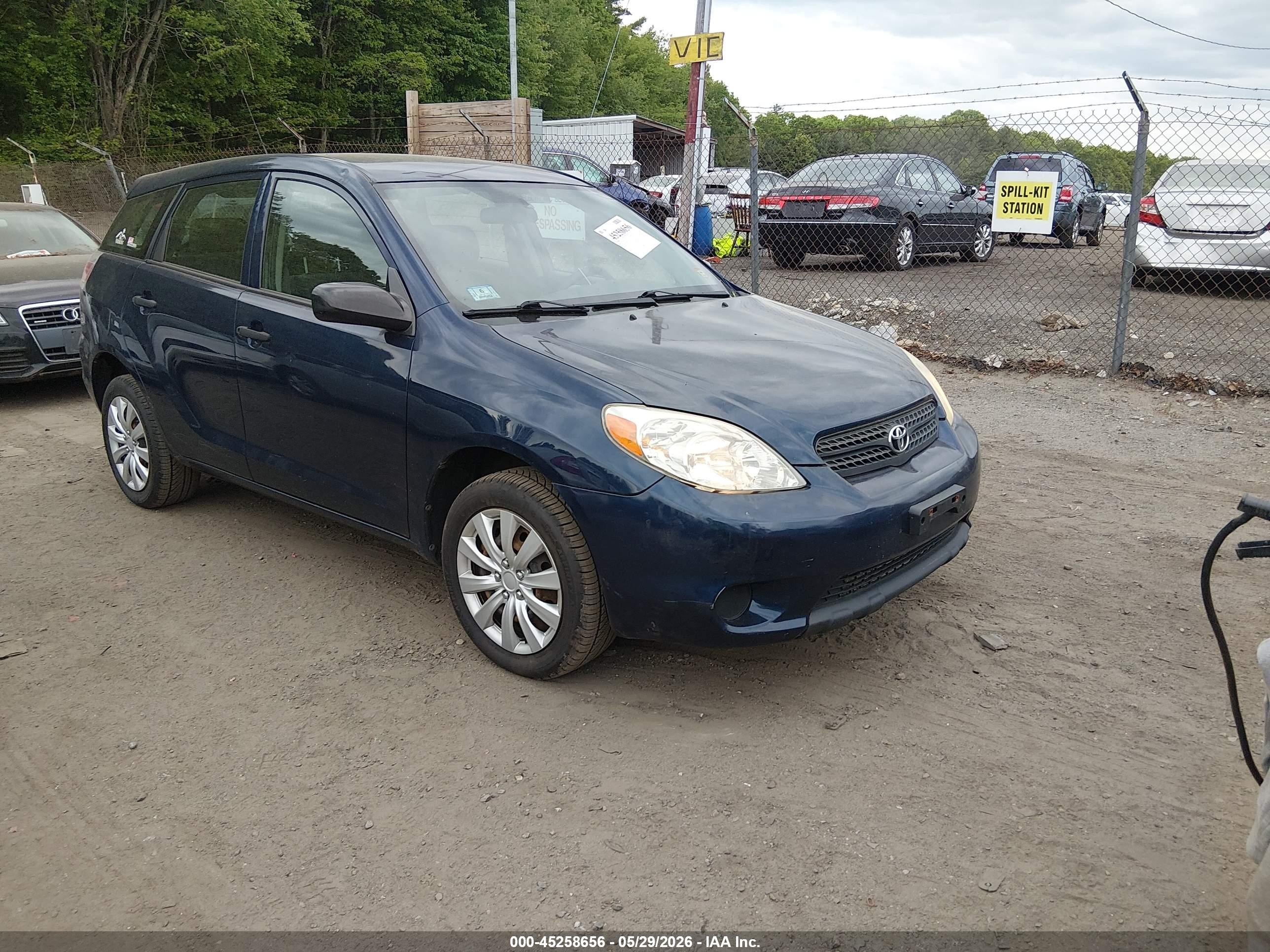 2006 Toyota Matrix STD, VIN 2T1LR32EX6C552780 — Normal wear