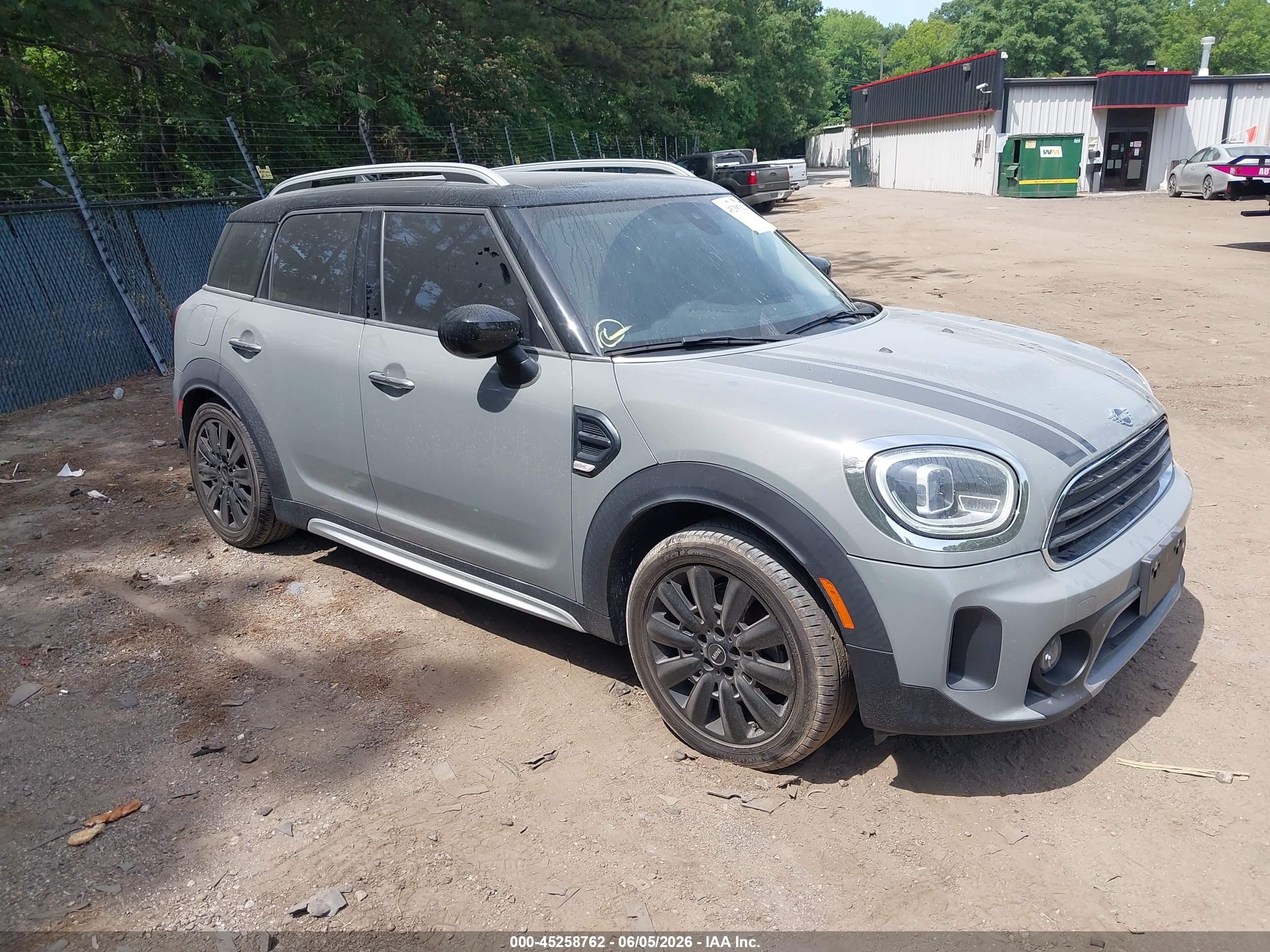 2022 MINI Countryman Cooper, VIN WMZ23BR01N3N91329 — Side