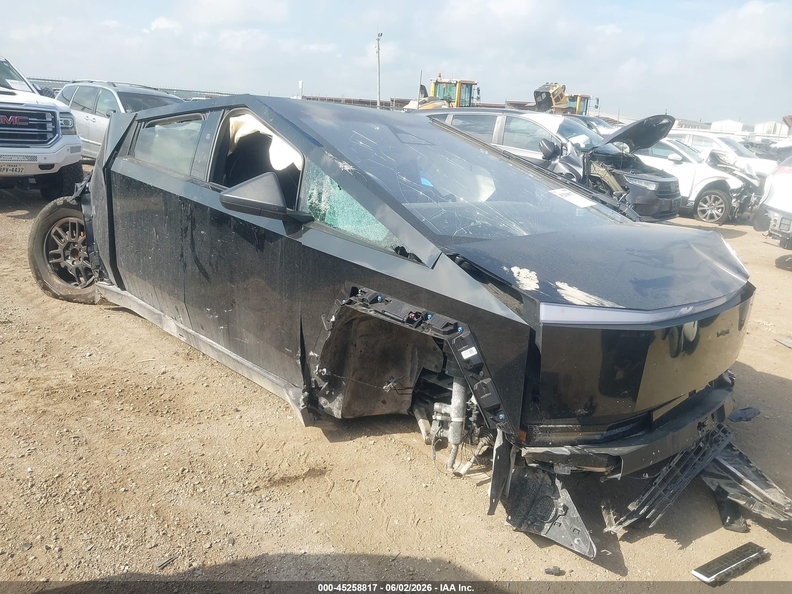 2025 Tesla Cybertruck, VIN 7G2CEHED4SA076067 — All over