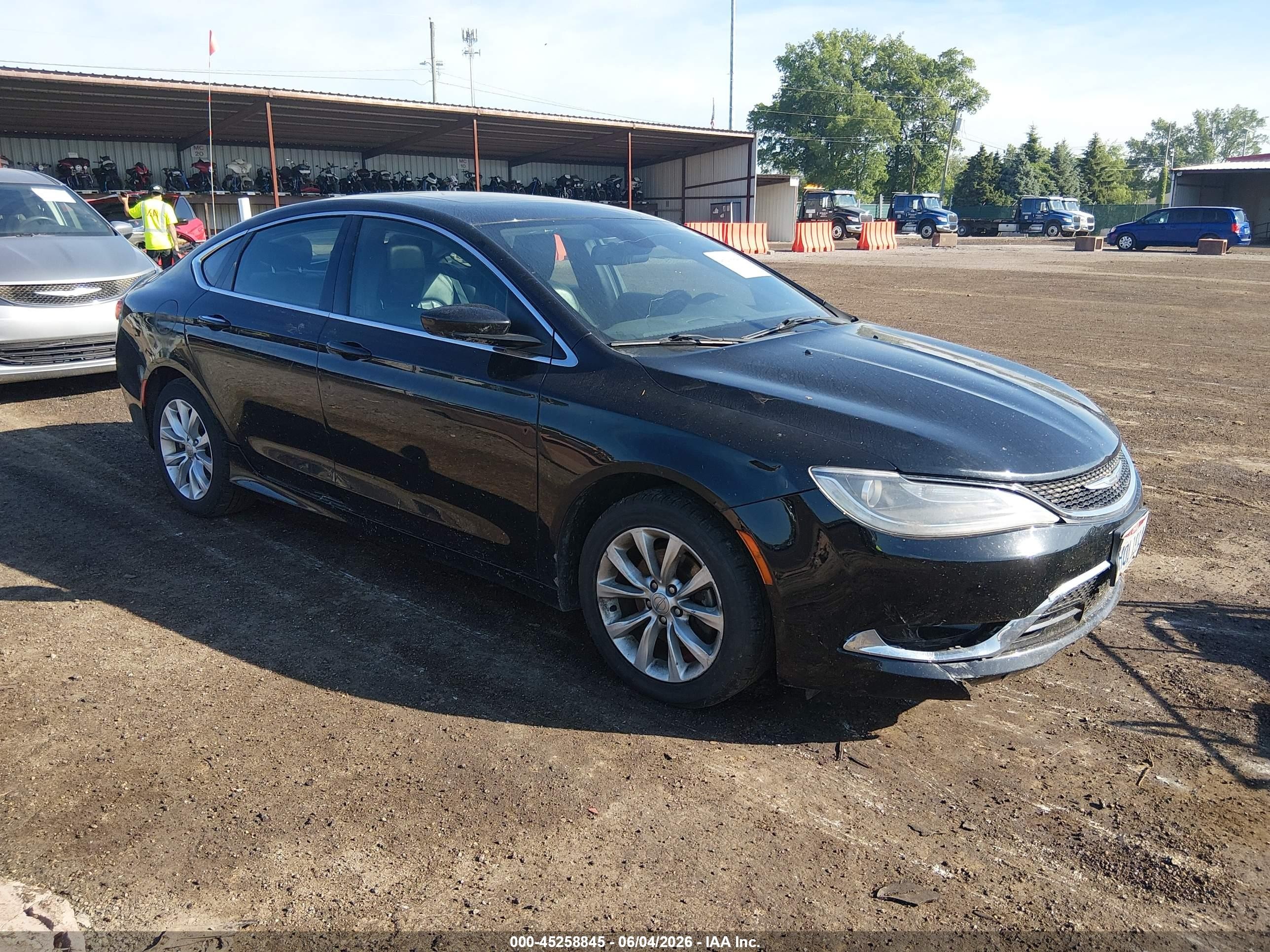 2015 Chrysler 200 C, VIN 1C3CCCCB1FN735556 — Normal wear