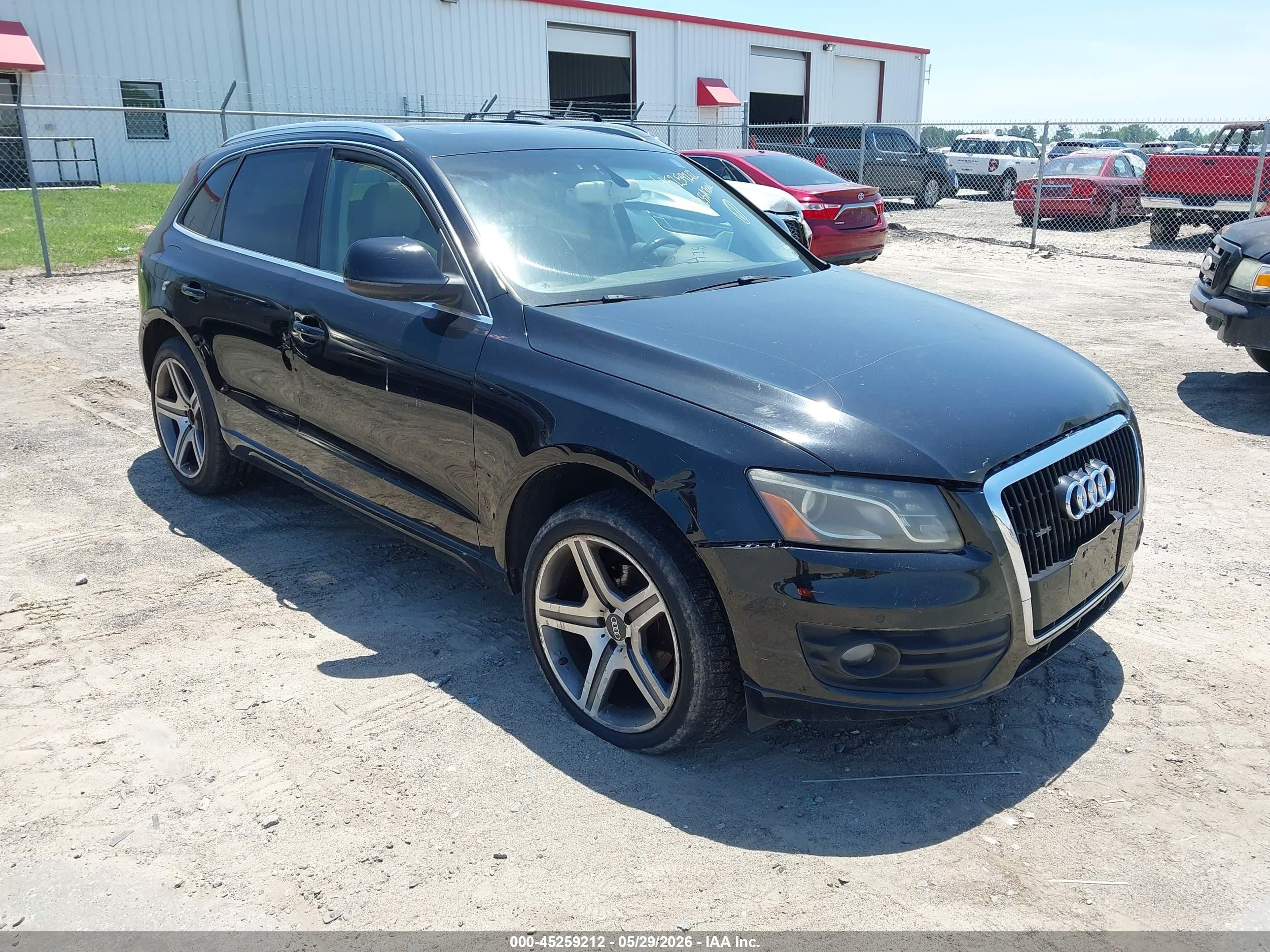 2009 Audi Q5 Premium, VIN WA1KK78R79A014977 — Front end