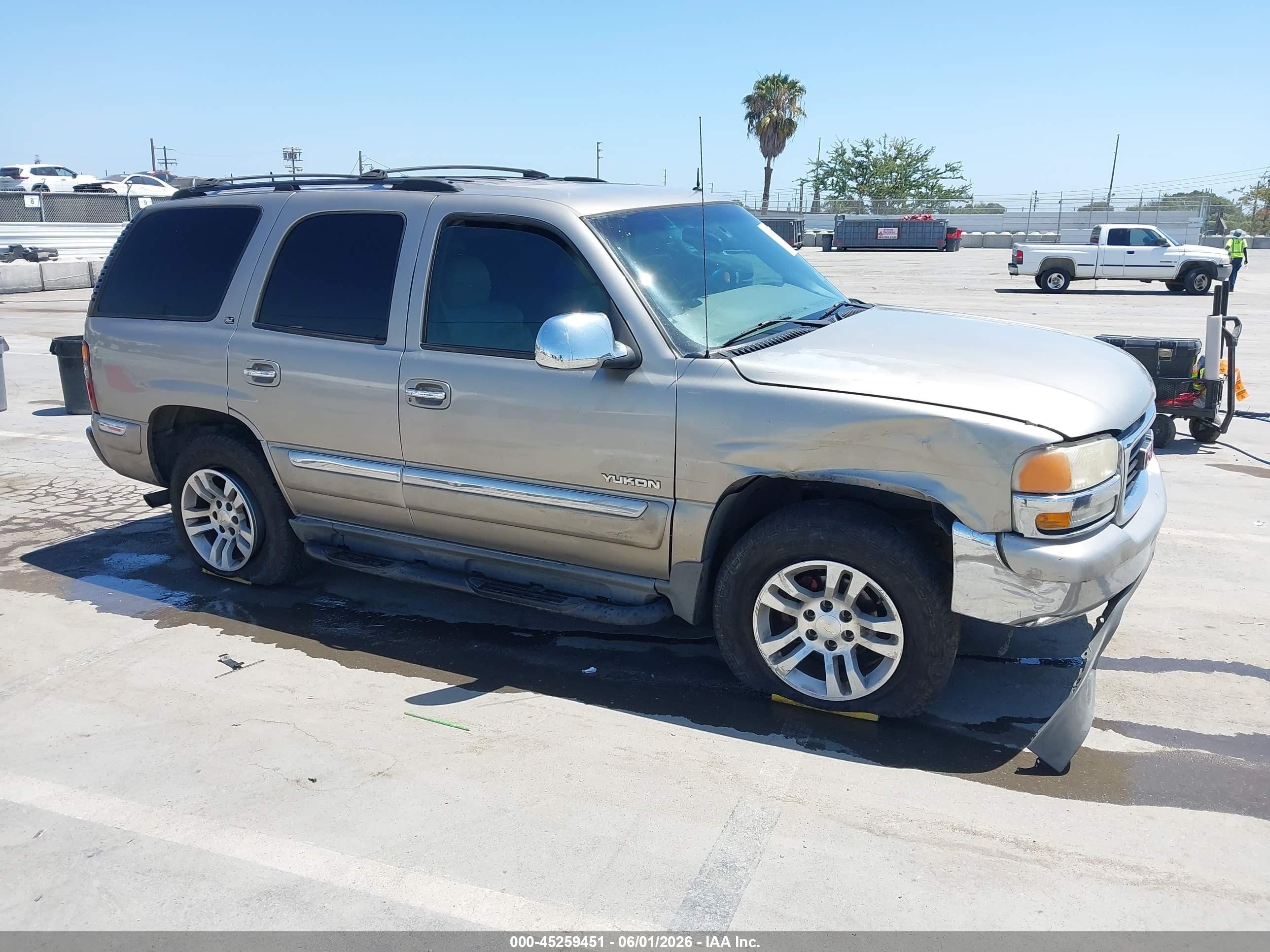2002 GMC Yukon SLT, VIN 1GKEK13Z82R144656 — Side
