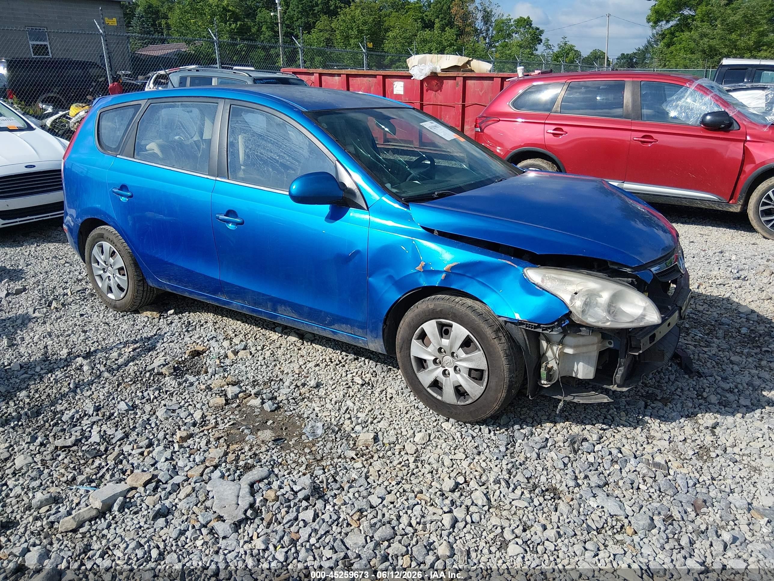 2010 Hyundai Elantra GLS, VIN KMHDB8AE9AU072759 — Front end