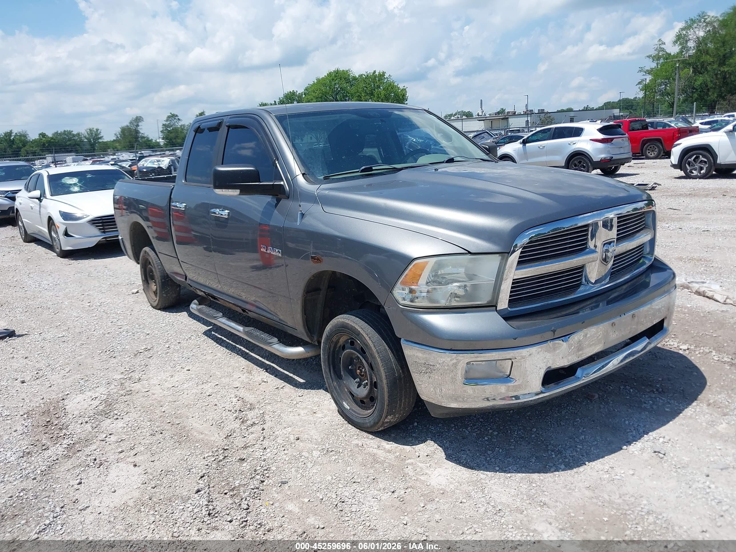 2010 Dodge 1500 SLT, VIN 1D7RV1GT8AS152232 — Град