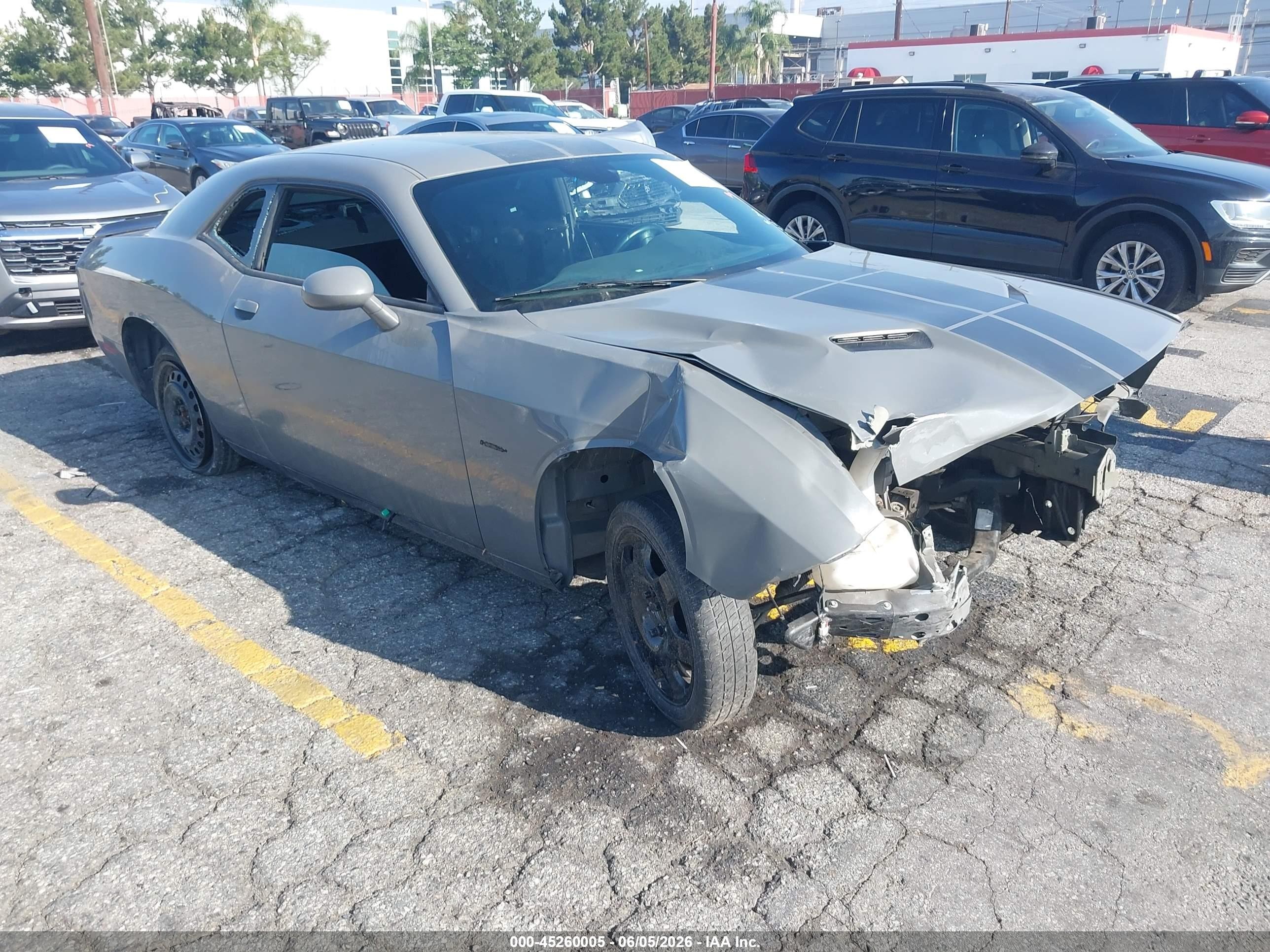 2017 Dodge Challenger R/T, VIN 2C3CDZBT0HH600025 — Front end