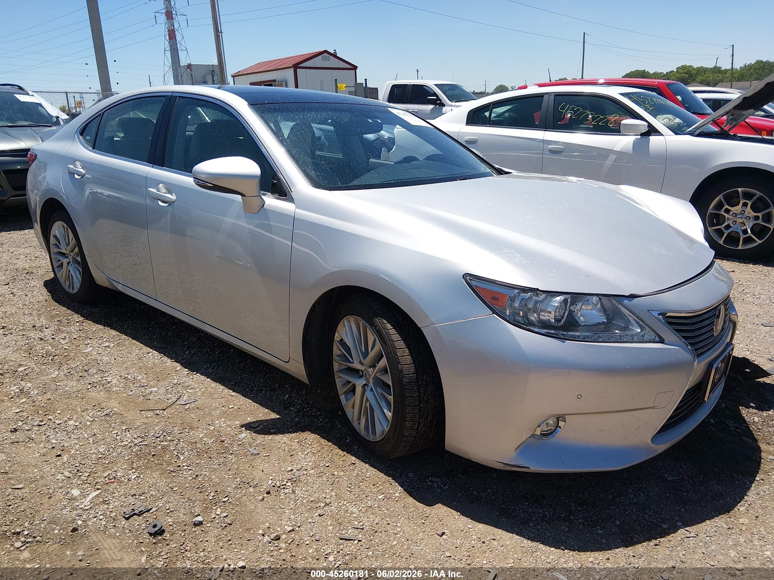 2014 Lexus ES 330, VIN JTHBK1GG2E2086143 — Front end