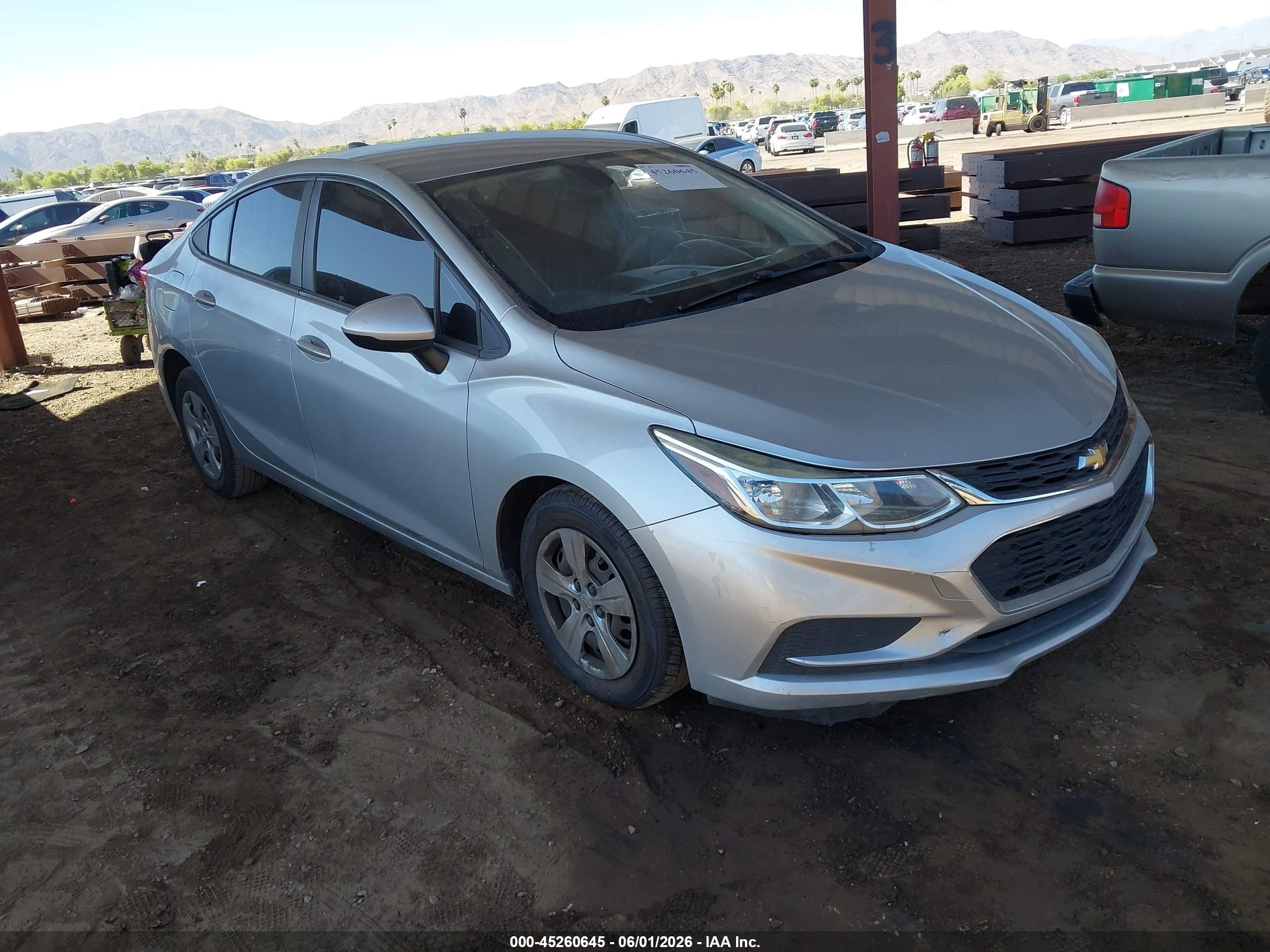 2018 Chevrolet Cruze LS, VIN 1G1BC5SM1J7159835 — Normal wear