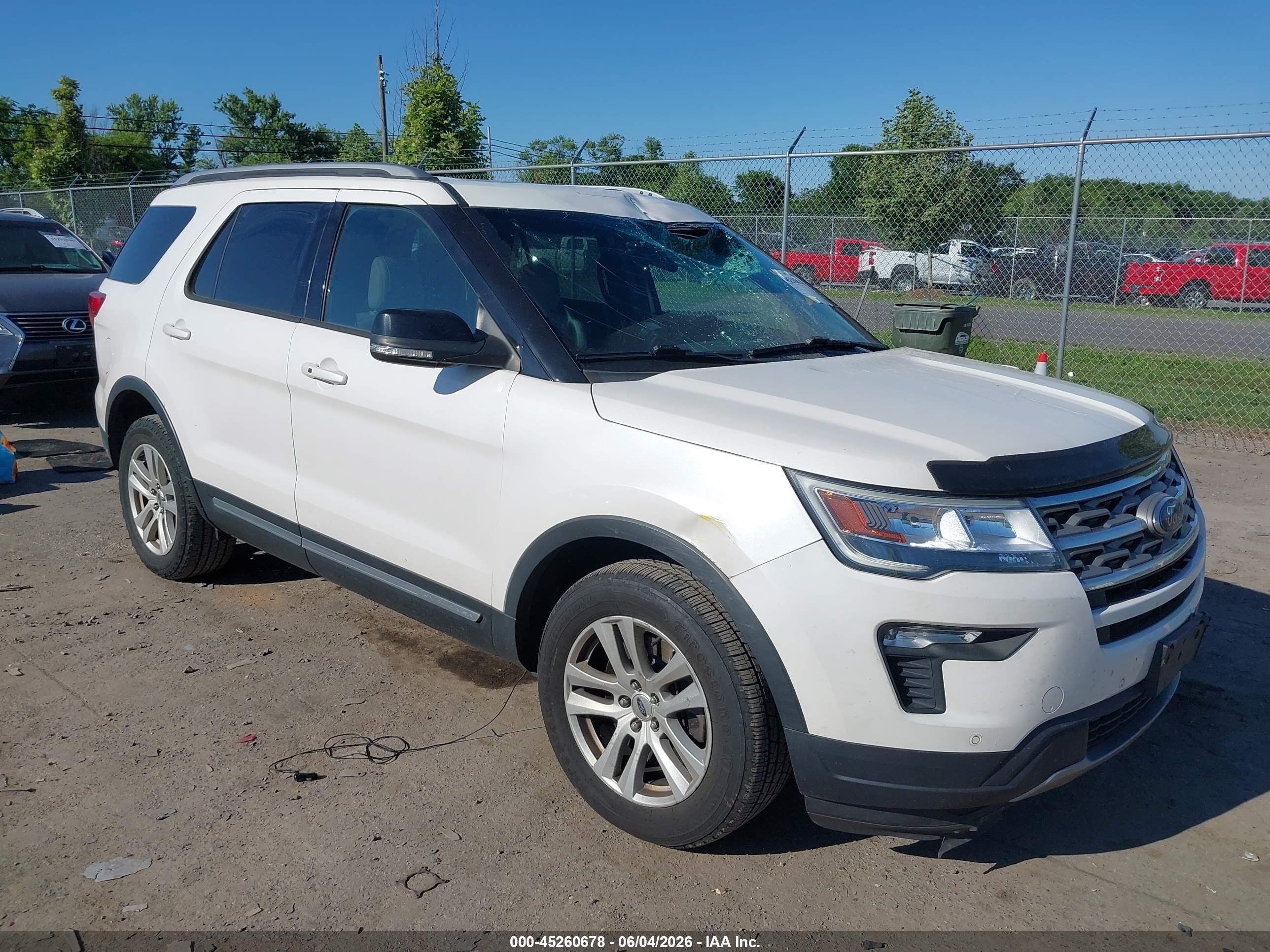 2018 Ford Explorer XLT, VIN 1FM5K8D83JGA94894 — Крыша