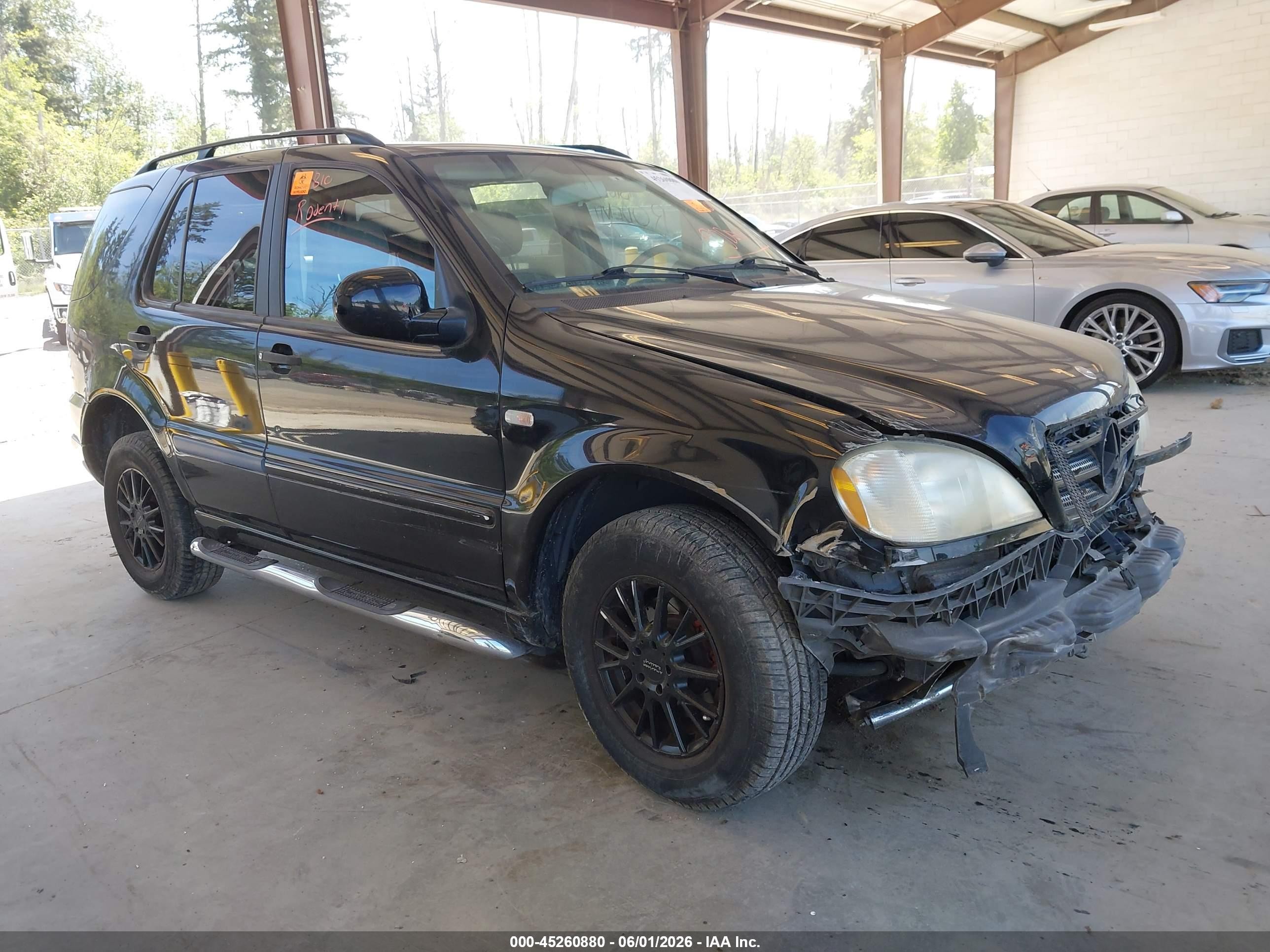 2000 Mercedes-Benz M 320/430/500, VIN 4JGAB54E0YA163671 — Biohazard / chemical