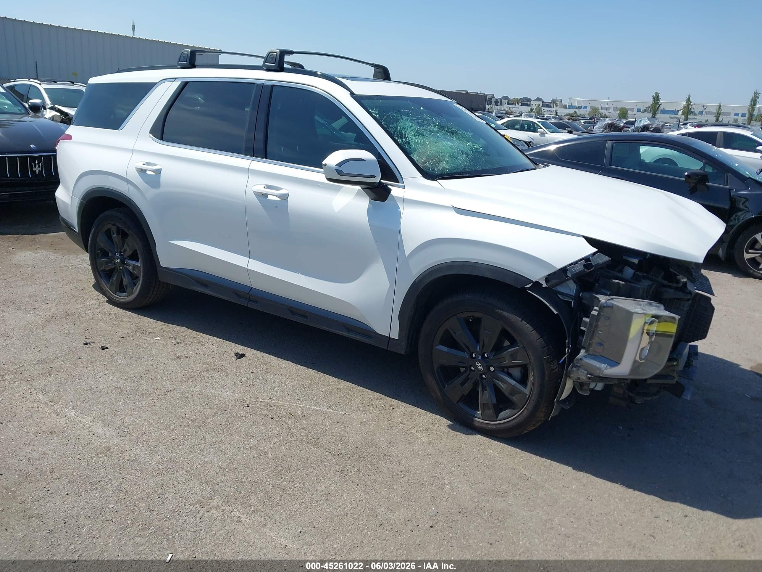 2024 Hyundai Palisade XRT, VIN KM8R34GE8RU767619 — Front end