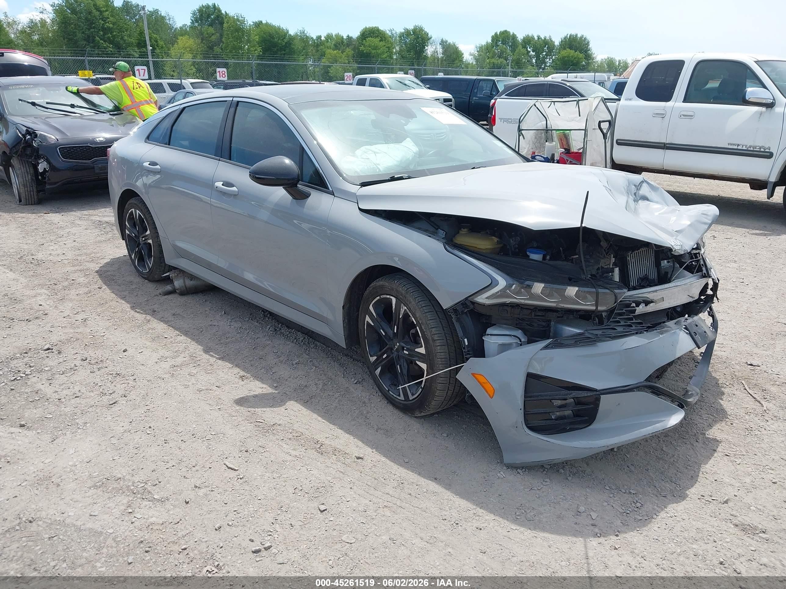 2023 Kia K5 GT-Line, VIN 5XXG64J23PG169314 — Front end
